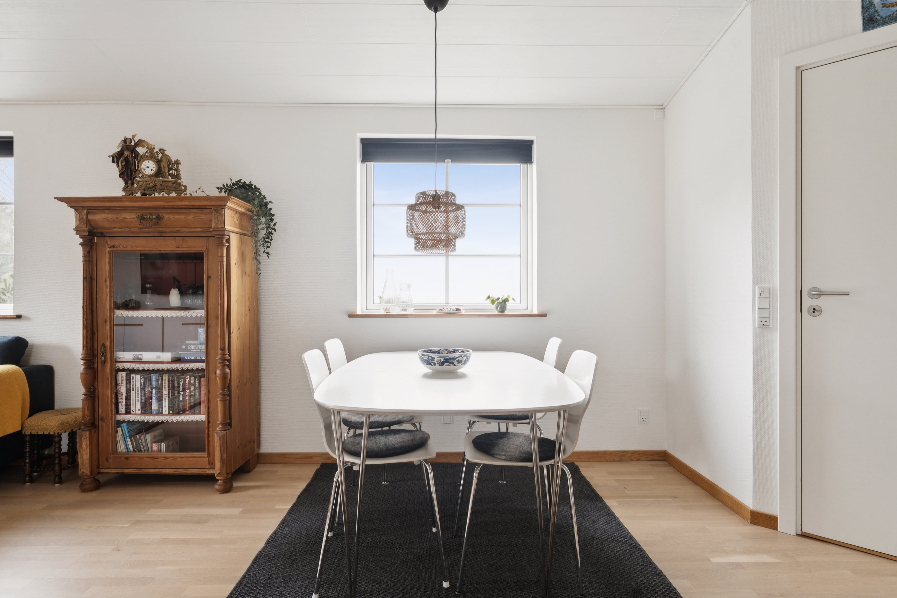 Fremhævet stue billede i fuldskærmstilstand. Billede af Udbyhøjvej 597, Knejsted, 8970 Havndal