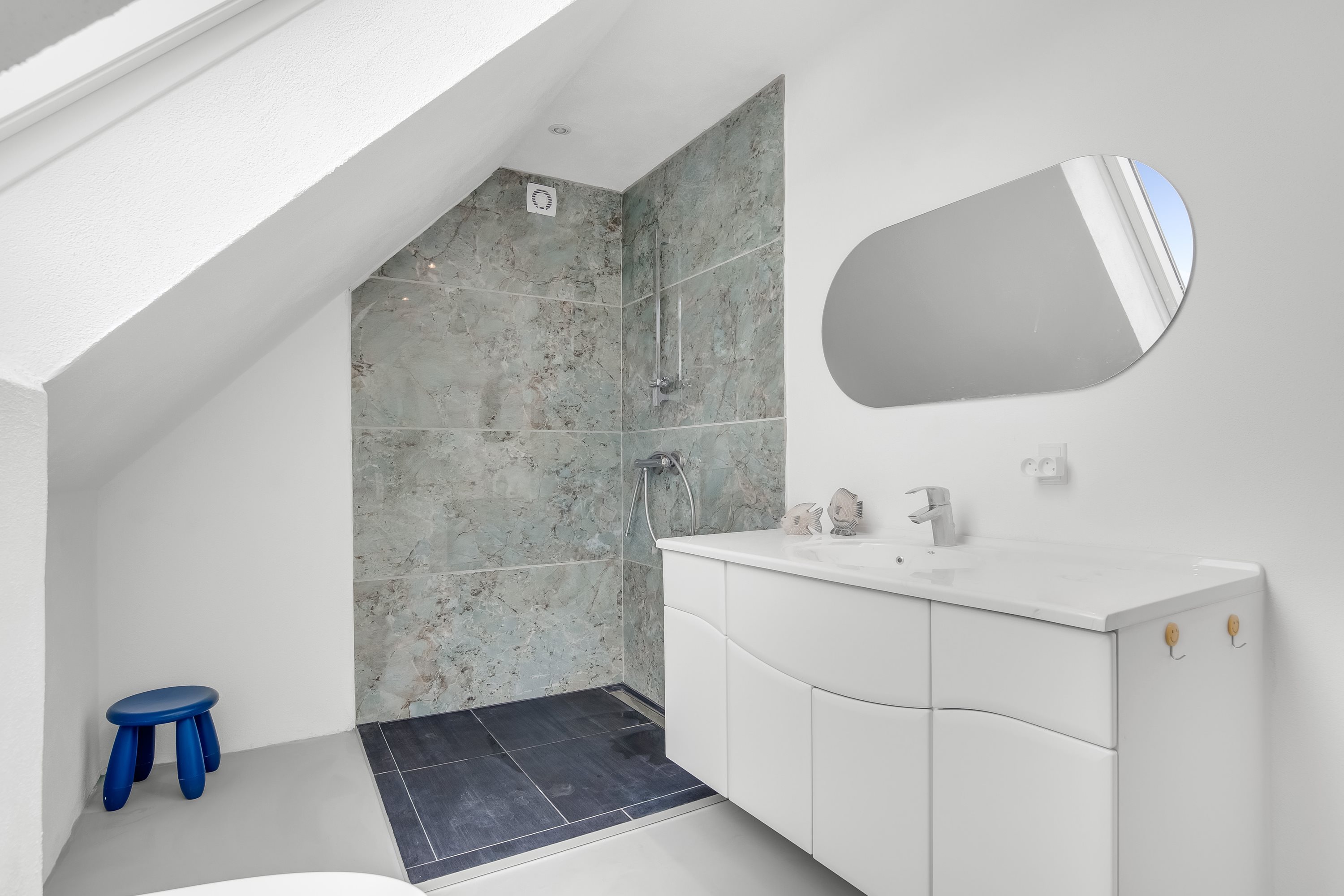 Fremhævet badeværelse billede i fuldskærmstilstand. Billede af Prins Buris Vej 10, Mejdal, 7500 Holstebro