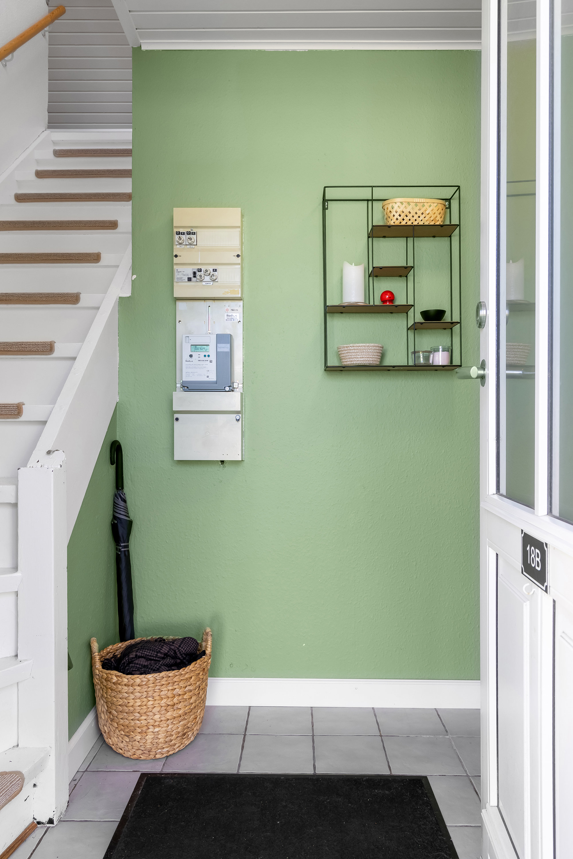 Fremhævet entré billede i fuldskærmstilstand. Billede af Lundevej 18B, st.., 3600 Frederikssund