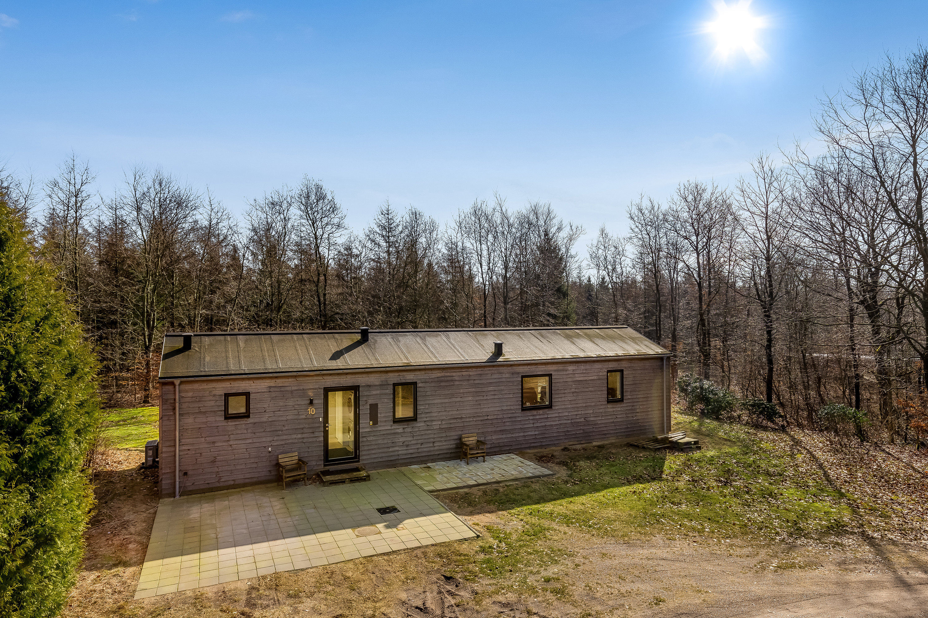 Fremhævet facade billede i fuldskærmstilstand. Billede af Pionerskoven 10, Arrild, 6520 Toftlund