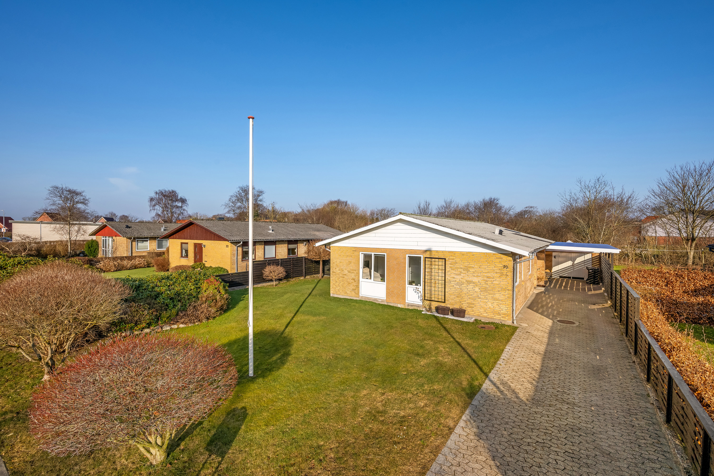 Fremhævet facade billede i fuldskærmstilstand. Billede af Kløvervej 20, 6880 Tarm