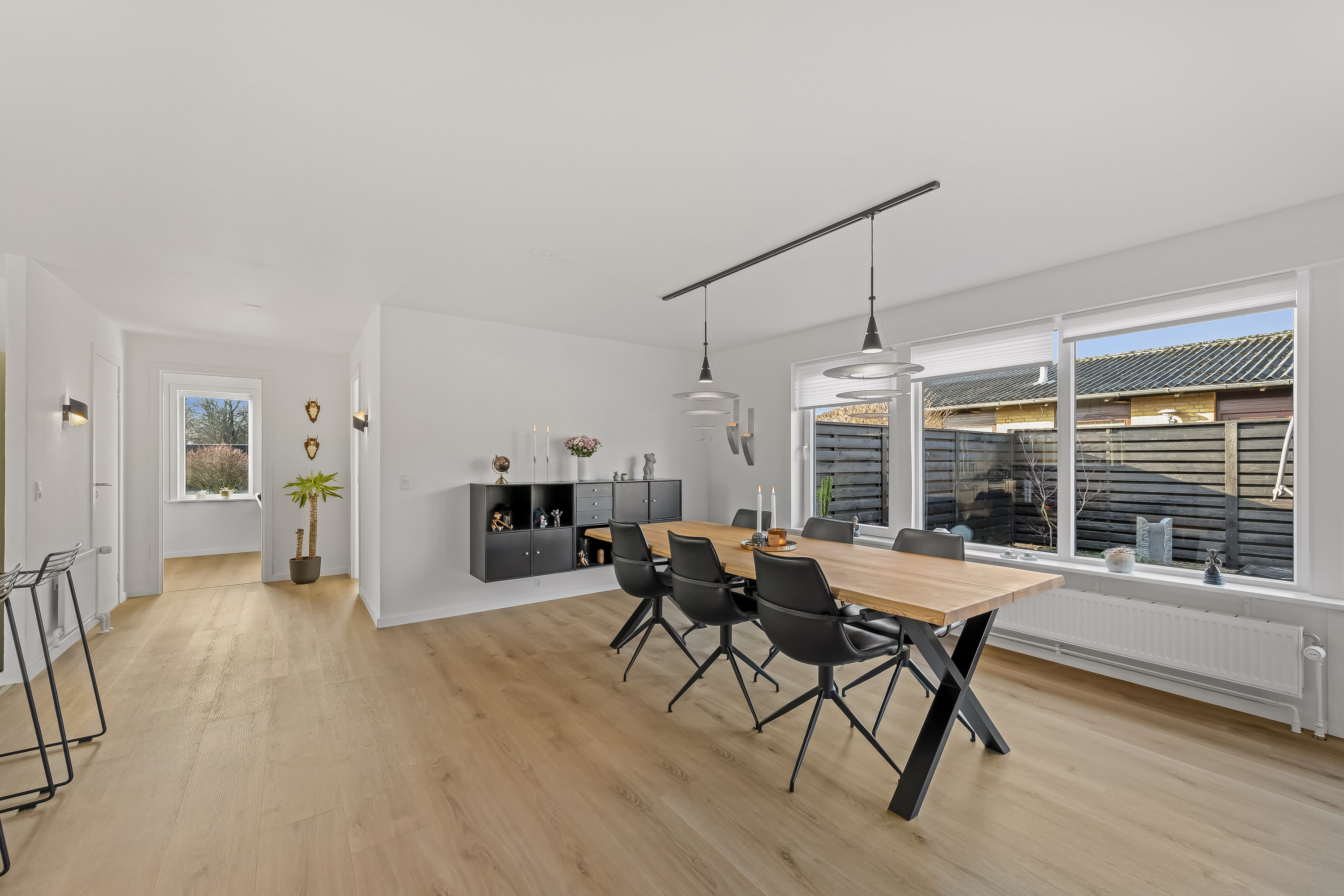 Fremhævet stue billede i fuldskærmstilstand. Billede af Kløvervej 20, 6880 Tarm