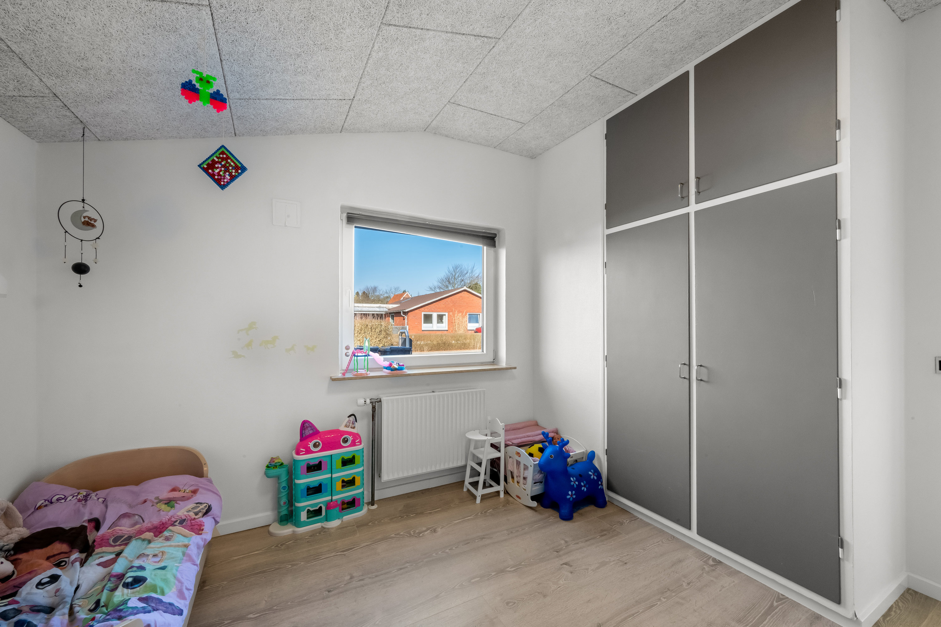 Fremhævet værelse billede i fuldskærmstilstand. Billede af Lærkevej 10, 6880 Tarm