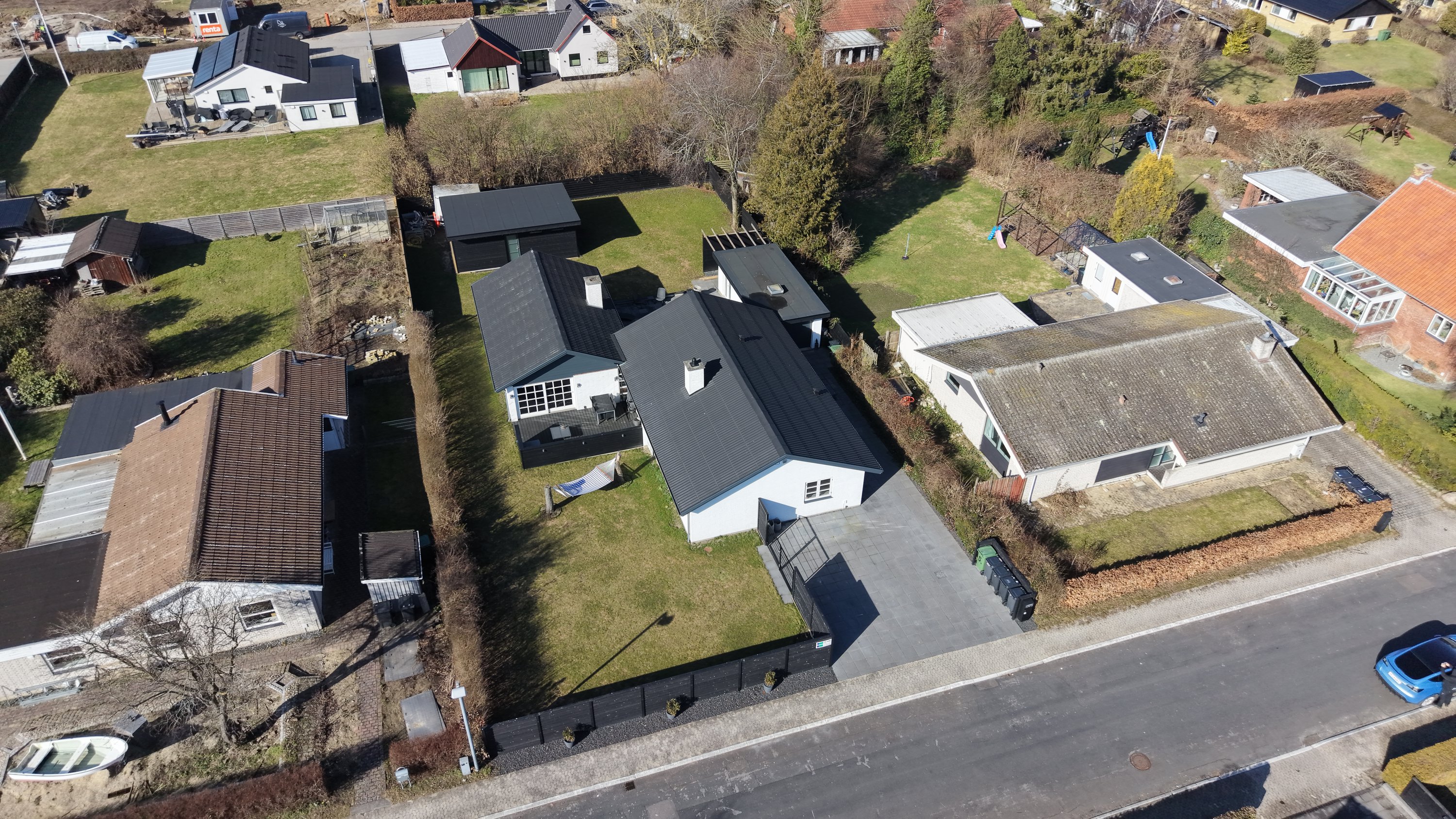 Fremhævet luftfoto billede i fuldskærmstilstand. Billede af Nørrevej 5, 2690 Karlslunde