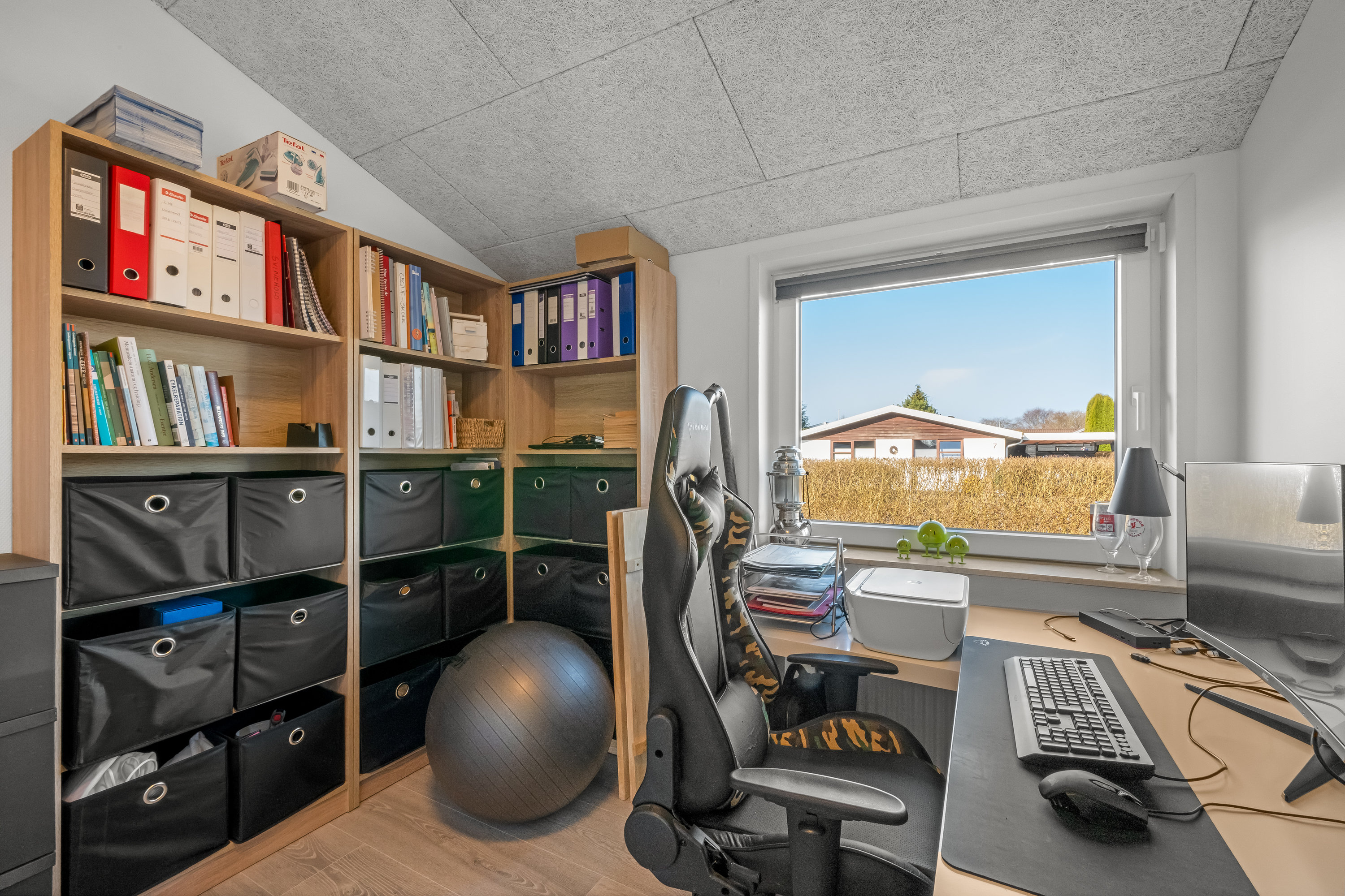 Fremhævet værelse billede i fuldskærmstilstand. Billede af Lærkevej 10, 6880 Tarm