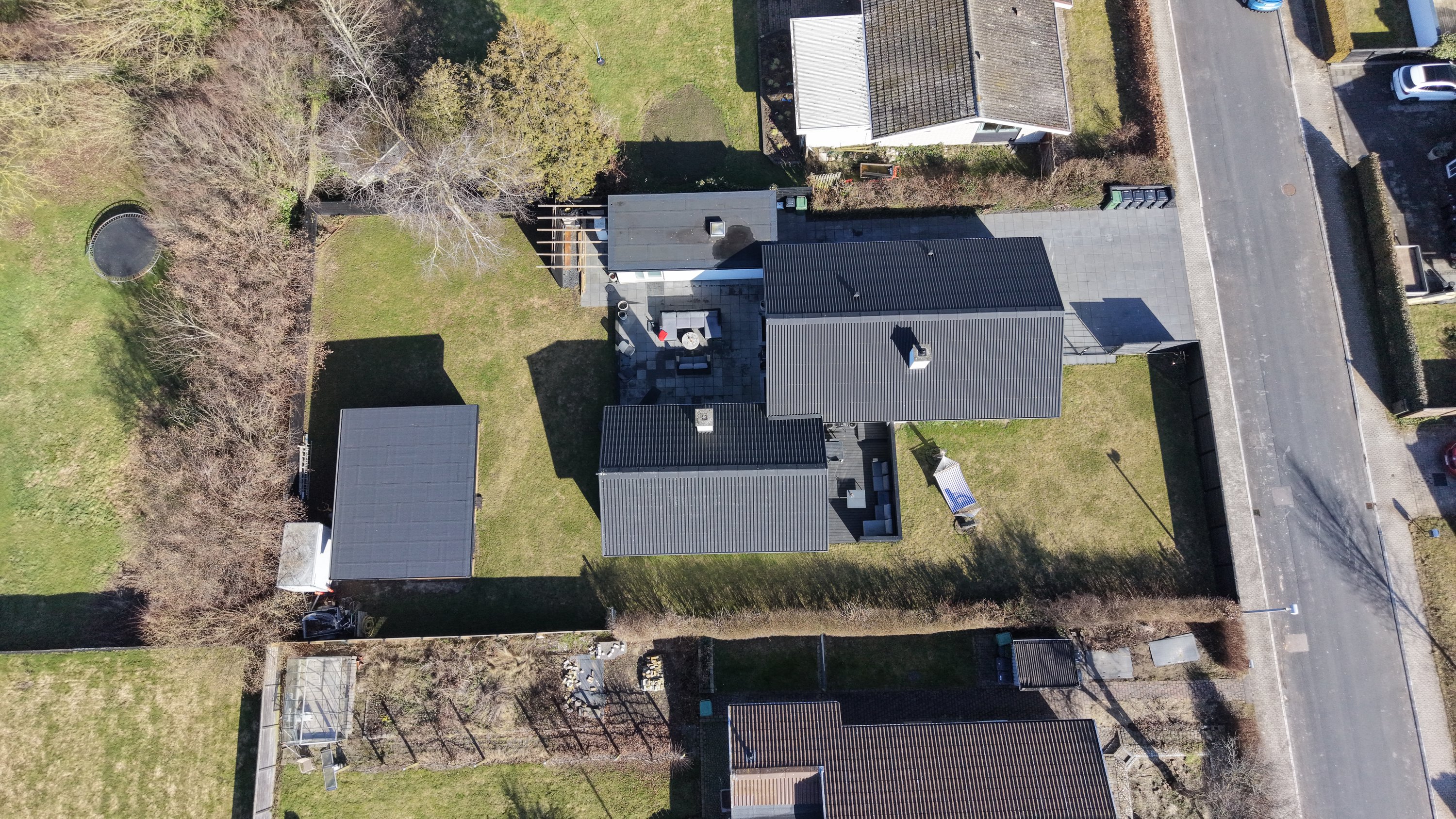 Fremhævet luftfoto billede i fuldskærmstilstand. Billede af Nørrevej 5, 2690 Karlslunde