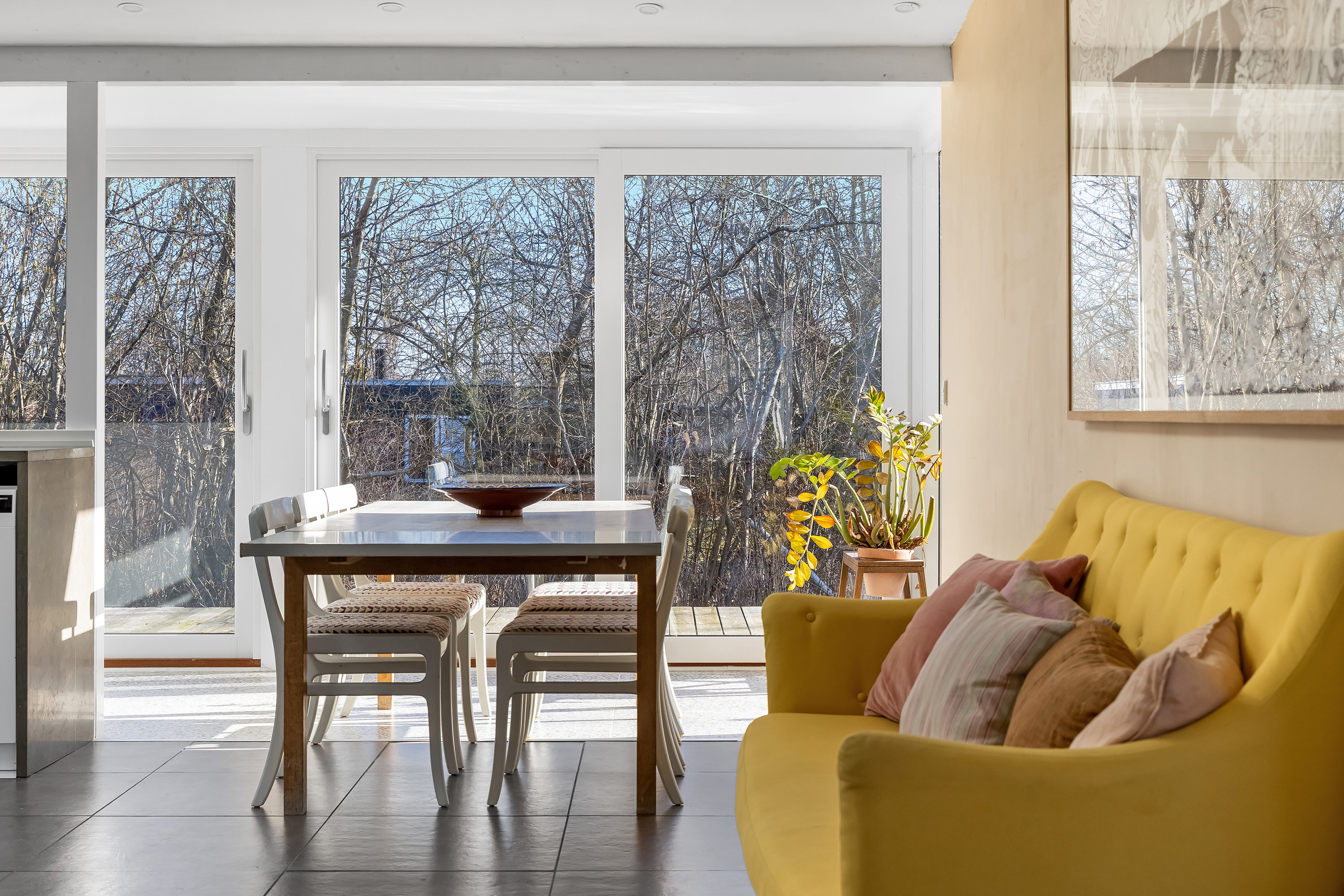 Fremhævet køkken alrum billede i fuldskærmstilstand. Billede af Haarlandsbakken 3, 3220 Tisvildeleje