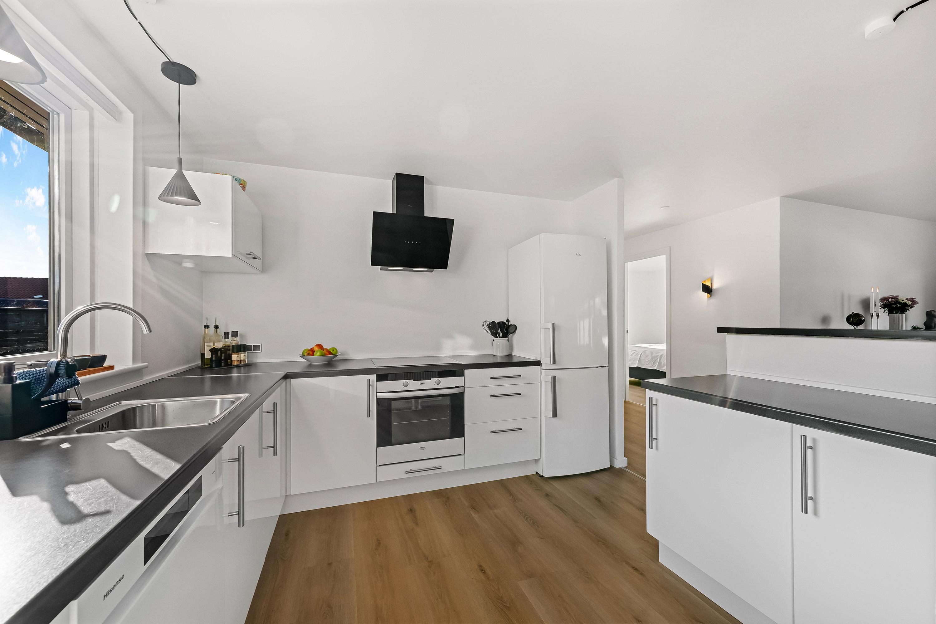 Fremhævet køkken billede i fuldskærmstilstand. Billede af Kløvervej 20, 6880 Tarm