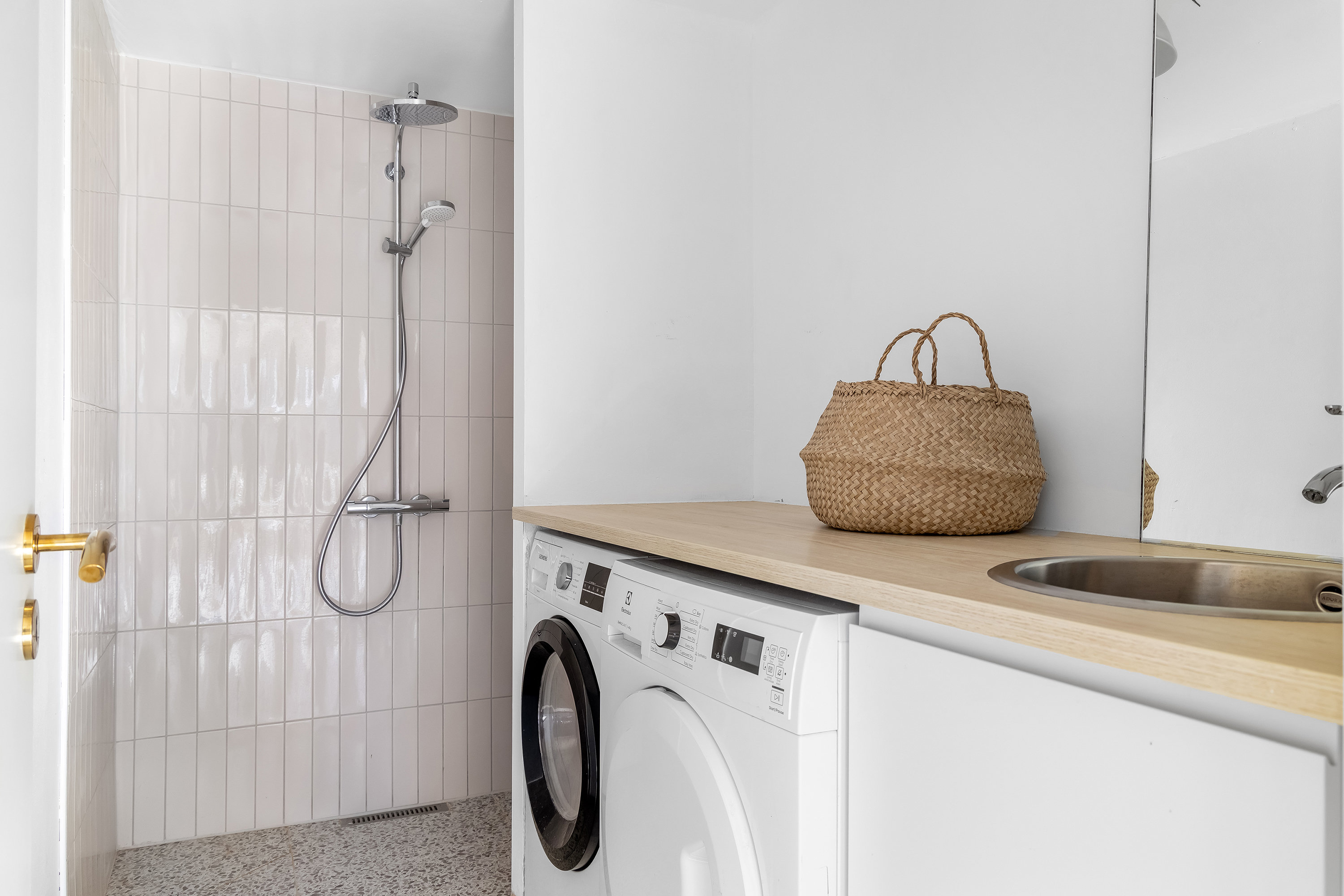 Fremhævet badeværelse billede i fuldskærmstilstand. Billede af Haarlandsbakken 3, 3220 Tisvildeleje