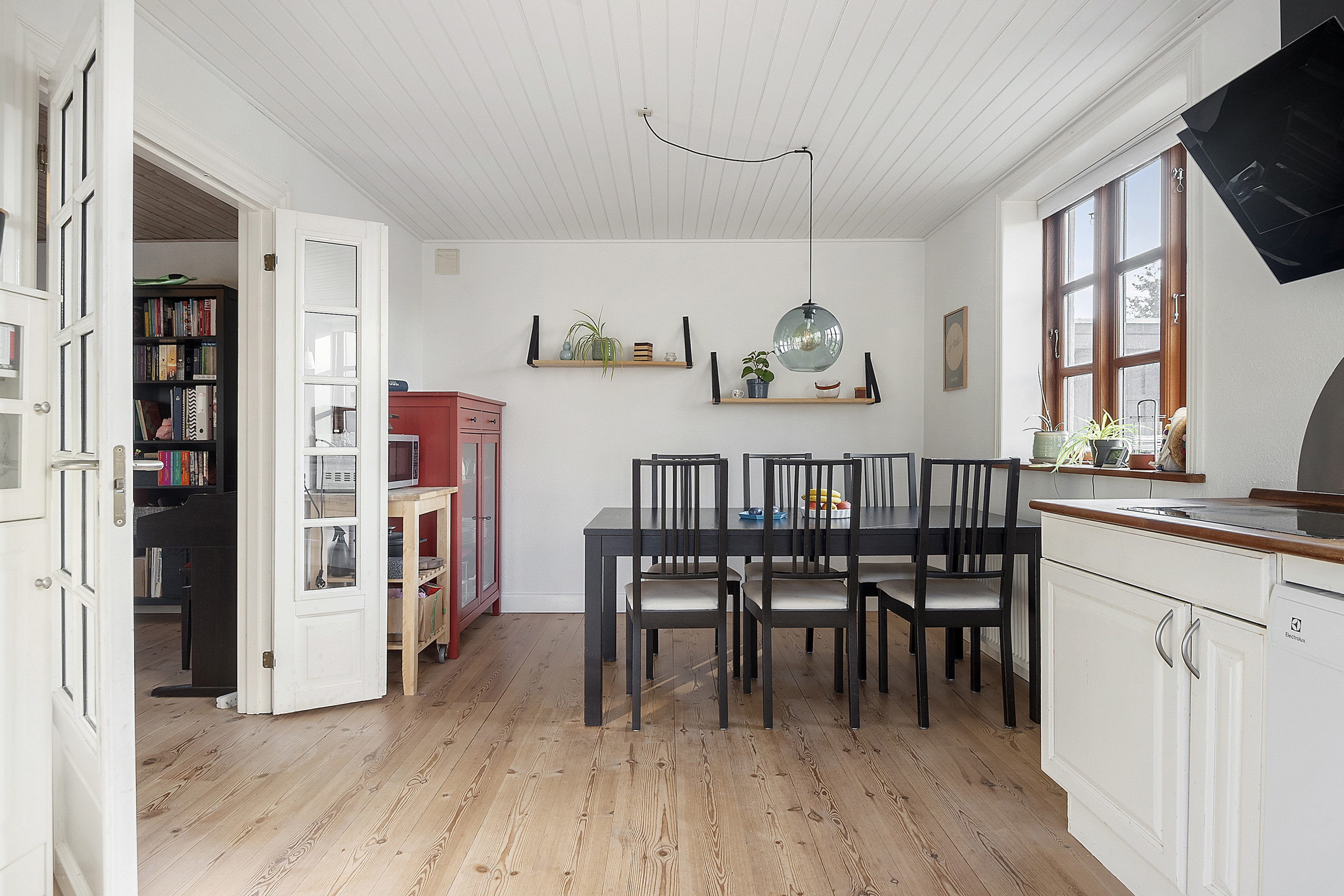 Fremhævet spisestue billede i fuldskærmstilstand. Billede af Plantagevej 22, 6740 Bramming