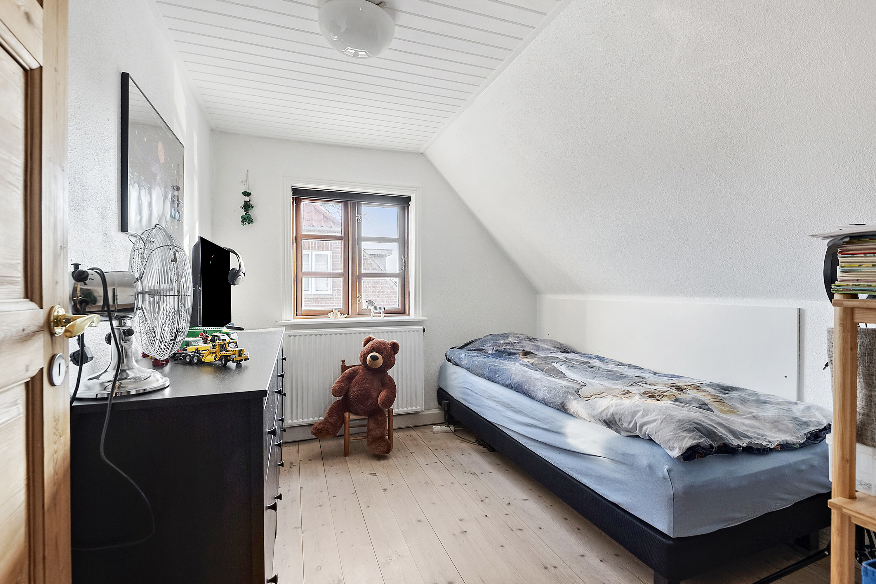 Fremhævet soveværelse billede i fuldskærmstilstand. Billede af Plantagevej 22, 6740 Bramming