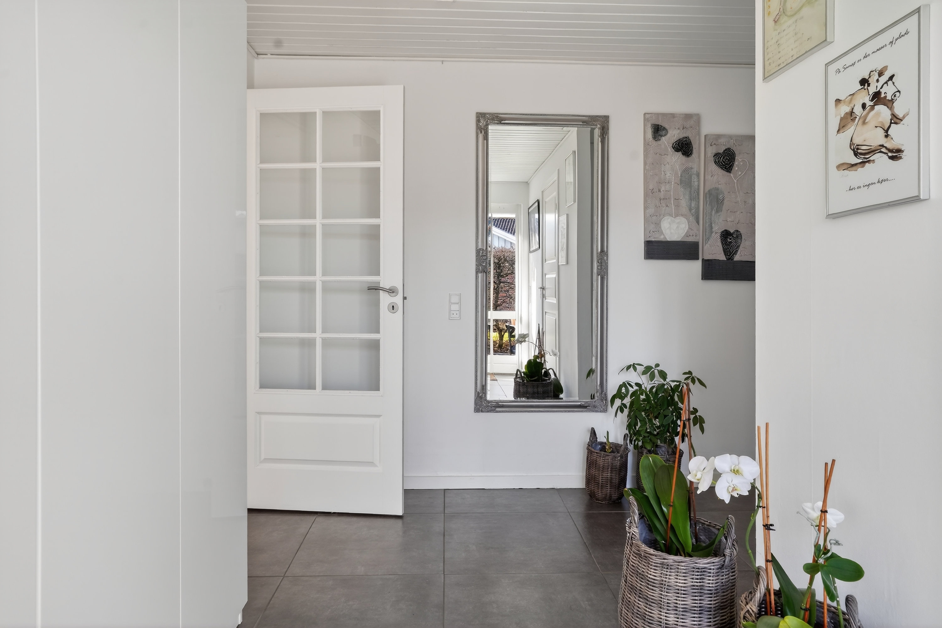 Fremhævet entré billede i fuldskærmstilstand. Billede af Vilhelmsro 412, 3480 Fredensborg