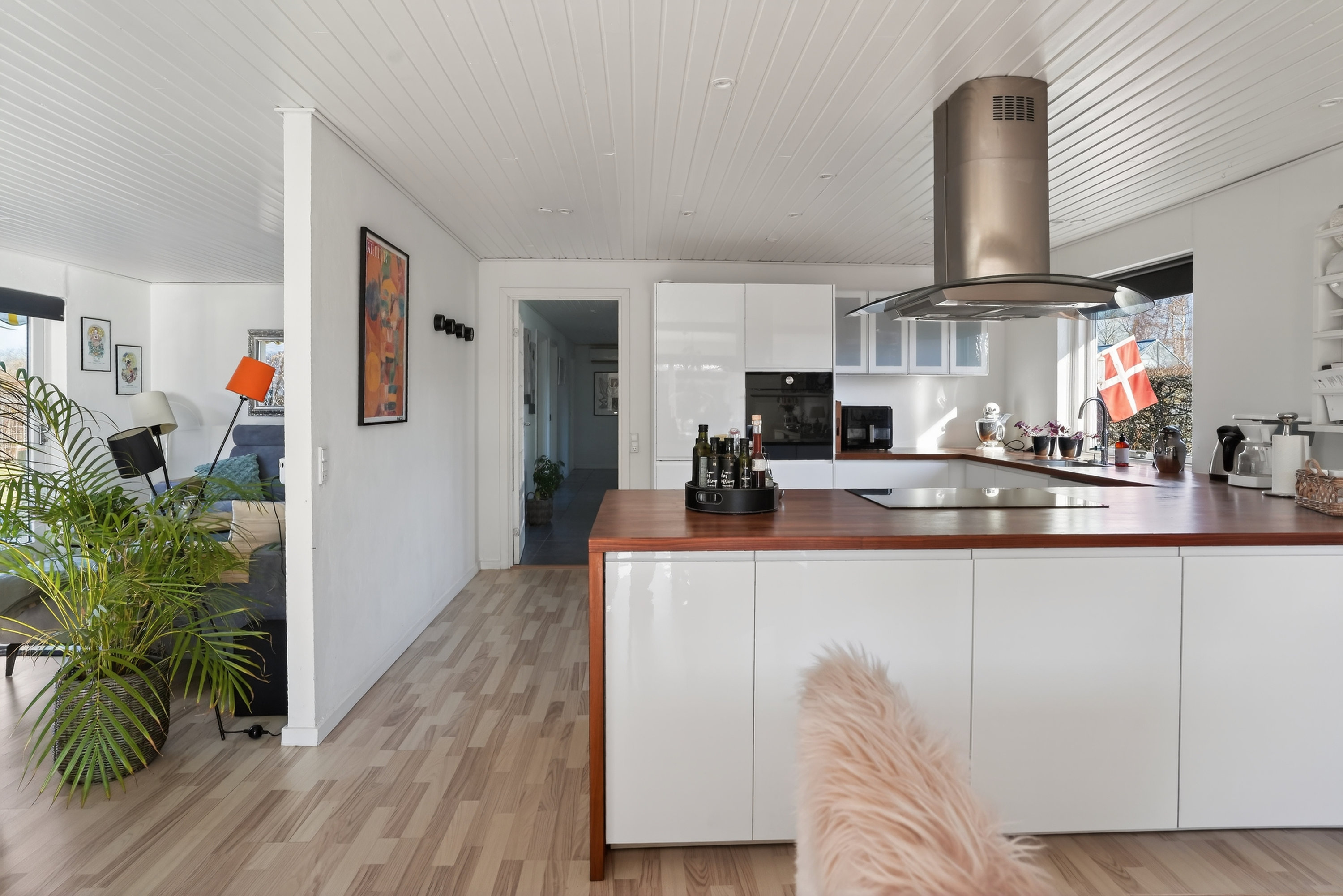 Fremhævet køkken billede i fuldskærmstilstand. Billede af Vilhelmsro 412, 3480 Fredensborg