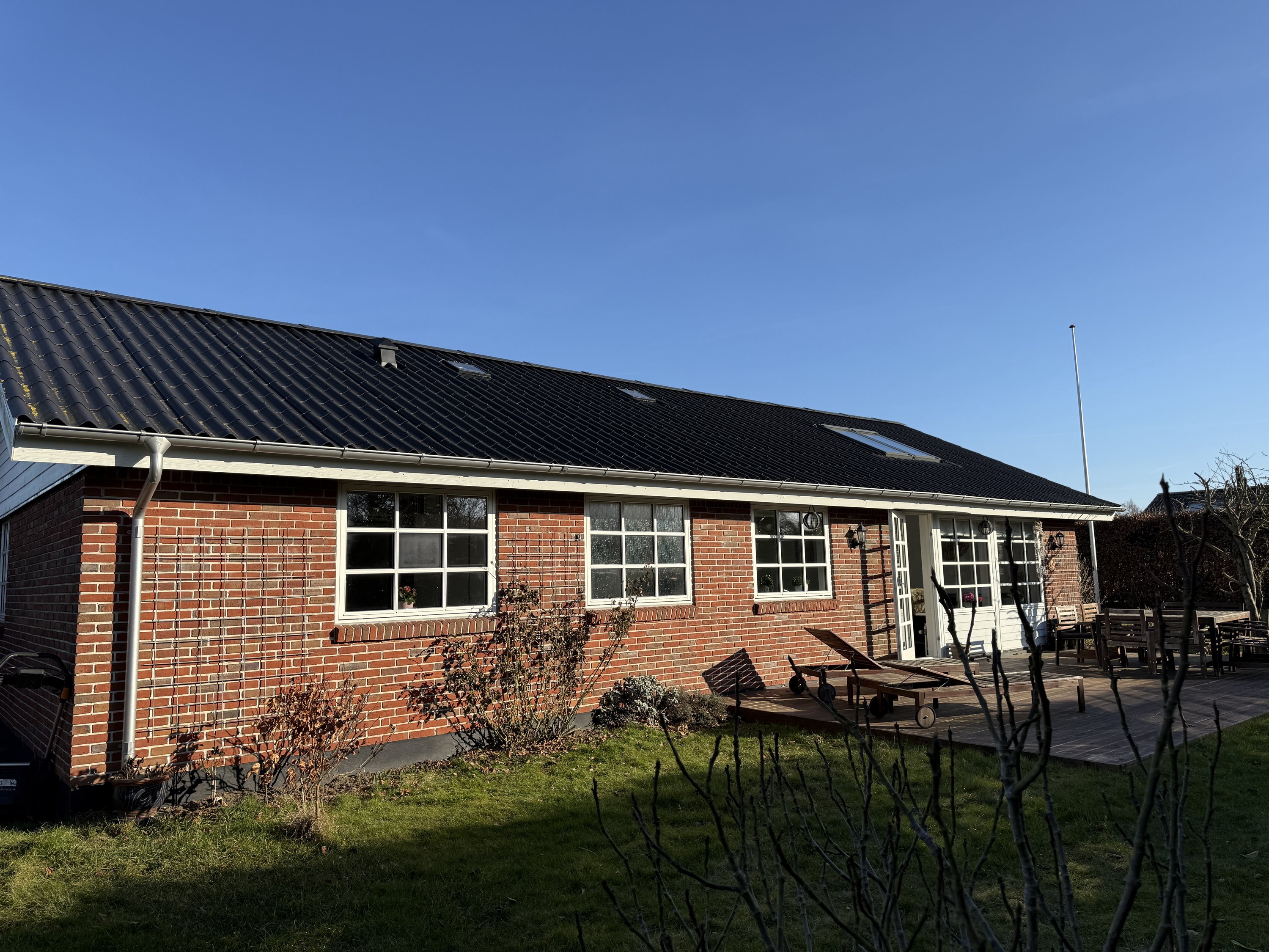 Fremhævet  billede i fuldskærmstilstand. Billede af Kastanievej 1, Saksild, 8300 Odder