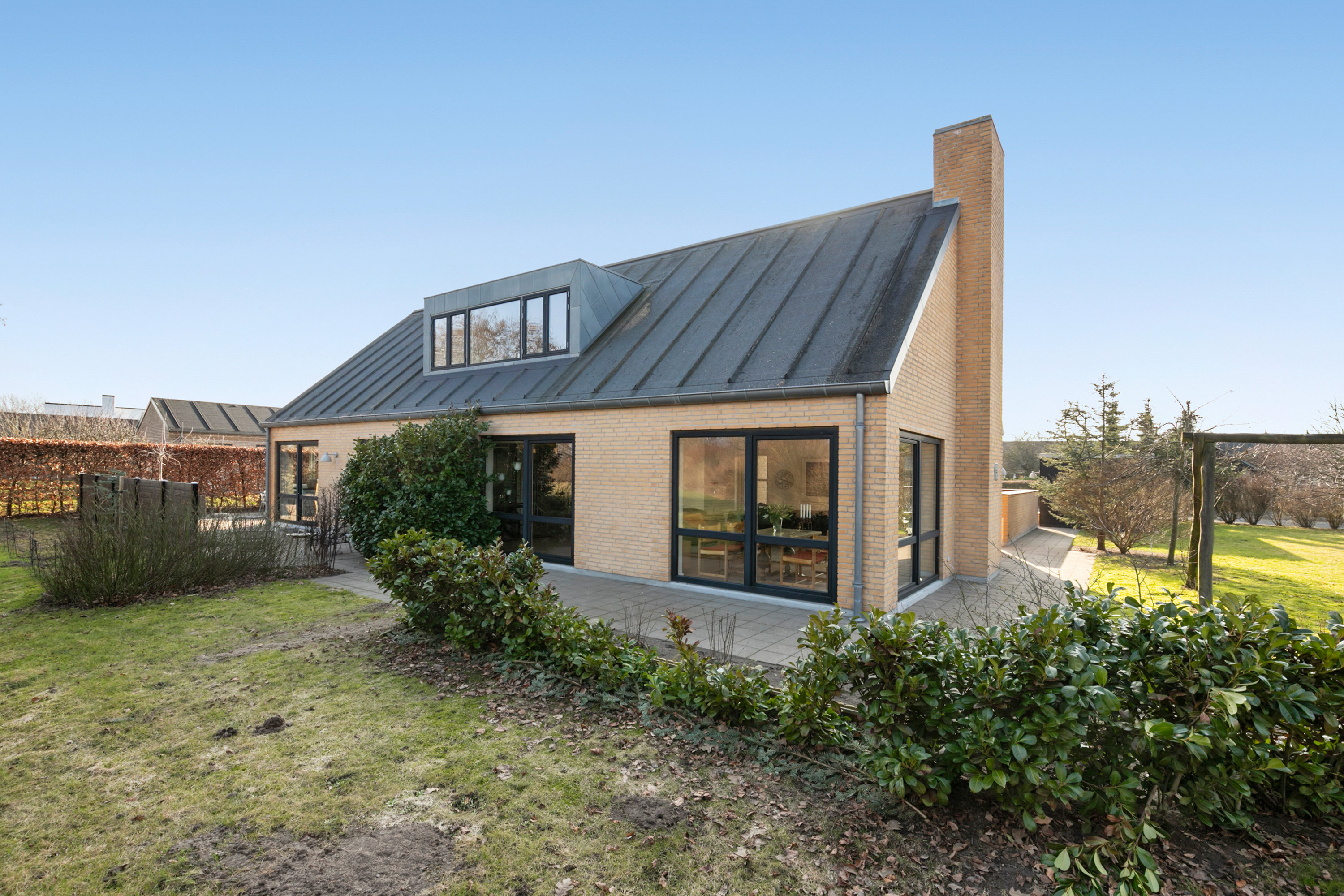 Fremhævet facade billede i fuldskærmstilstand. Billede af Thomasmindeparken 59, 9440 Aabybro