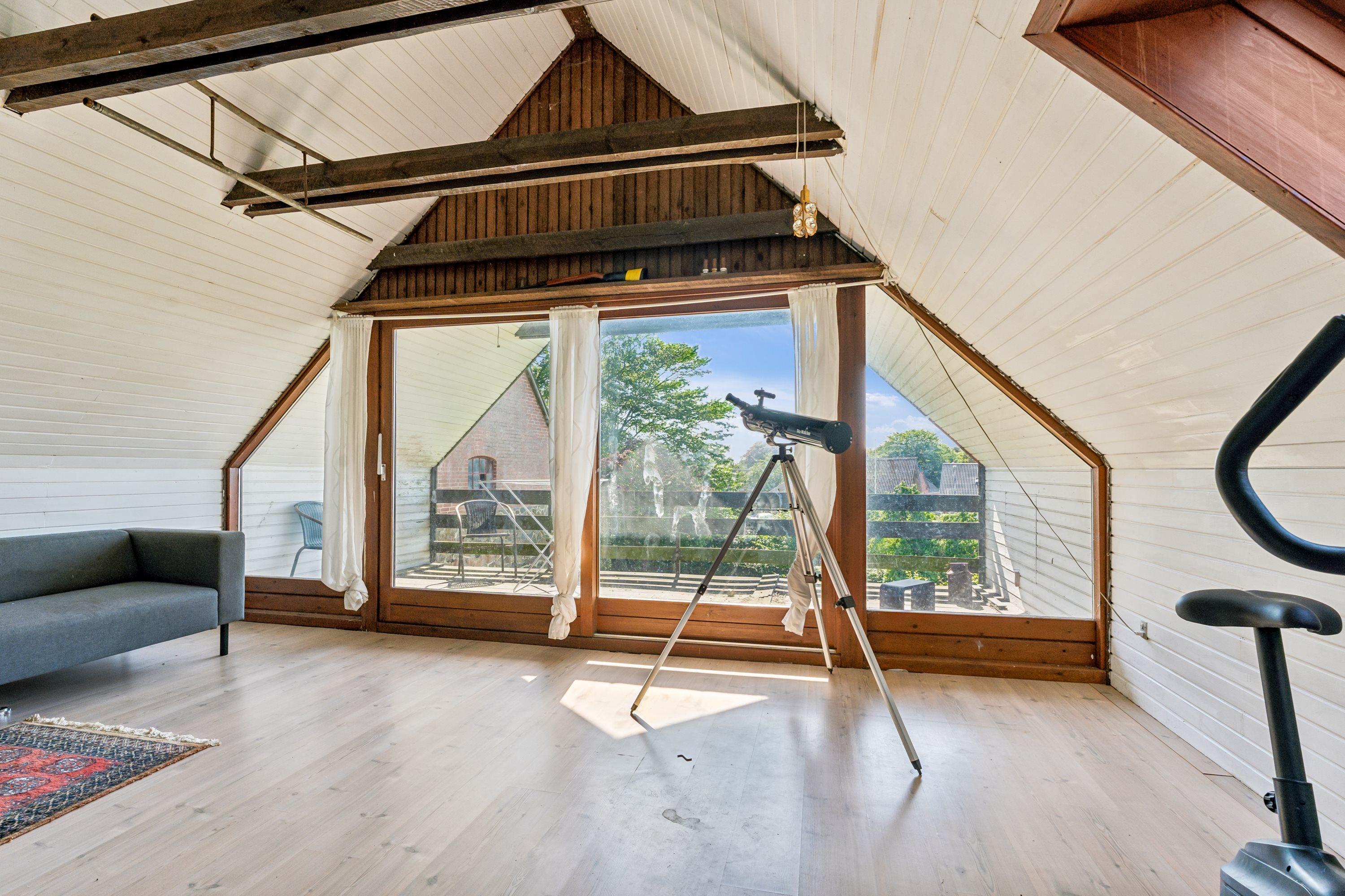 Fremhævet stue billede i fuldskærmstilstand. Billede af Kragelundvej 6, Hvorslev, 8860 Ulstrup