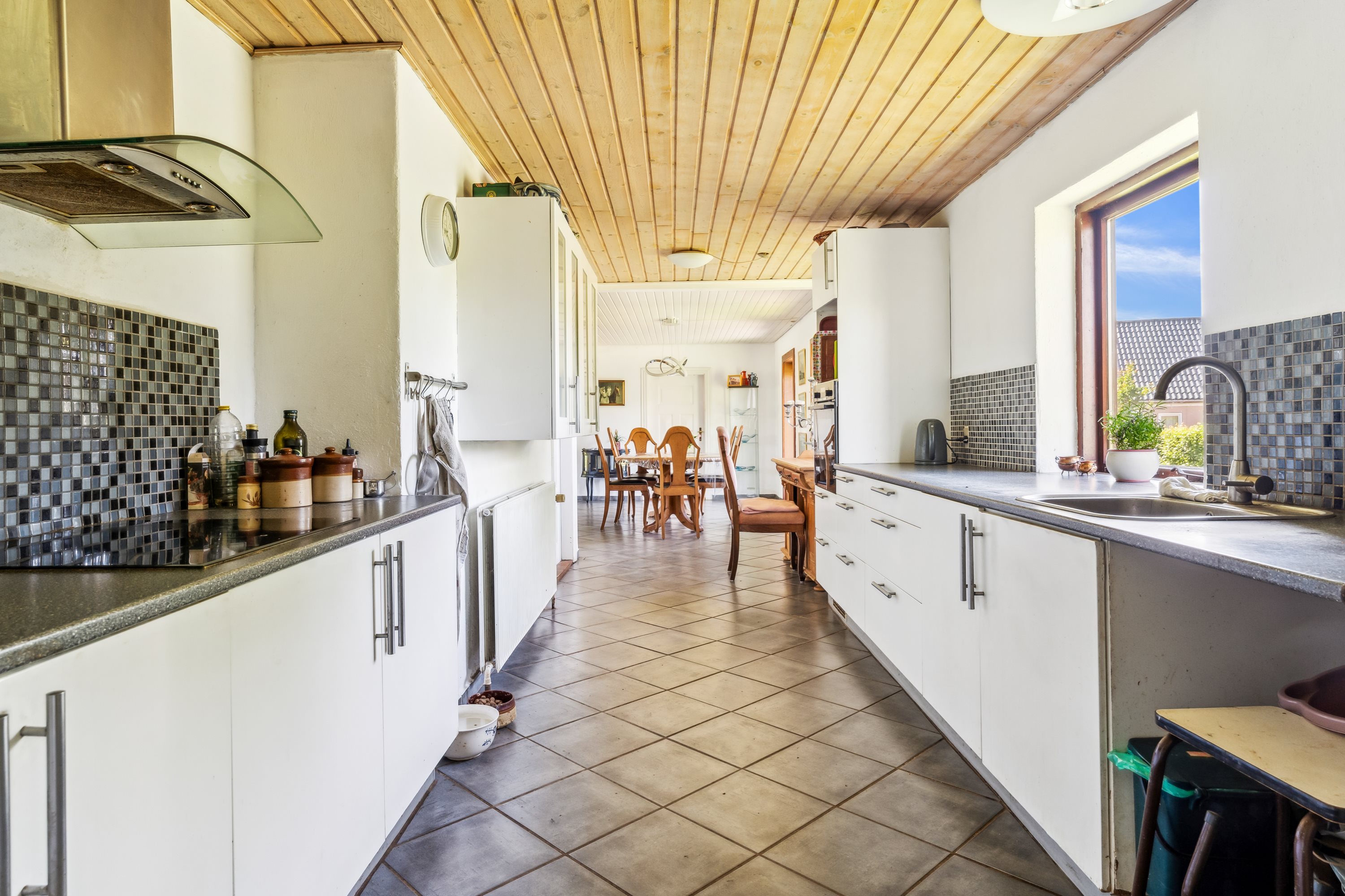 Fremhævet køkken billede i fuldskærmstilstand. Billede af Kragelundvej 6, Hvorslev, 8860 Ulstrup