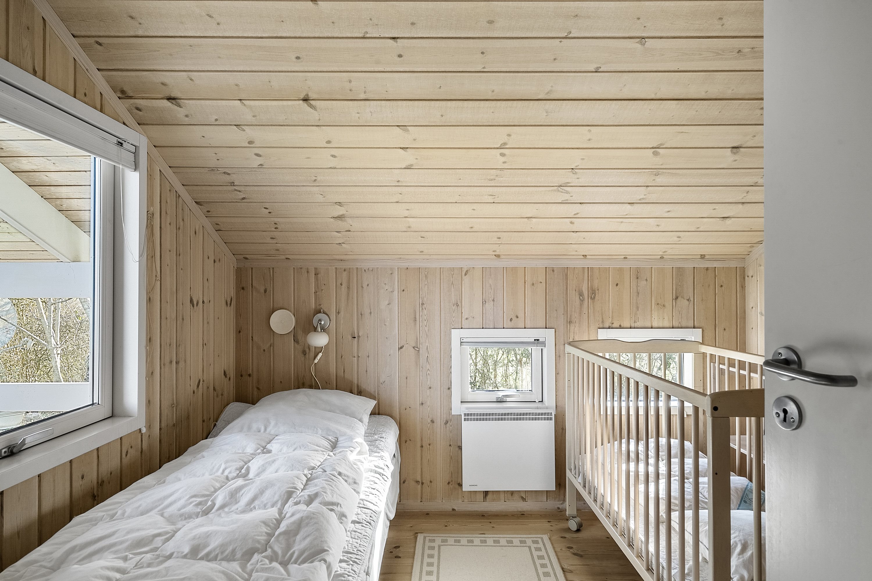 Fremhævet soveværelse billede i fuldskærmstilstand. Billede af Engagervej 89, Dyngby Strand, 8300 Odder