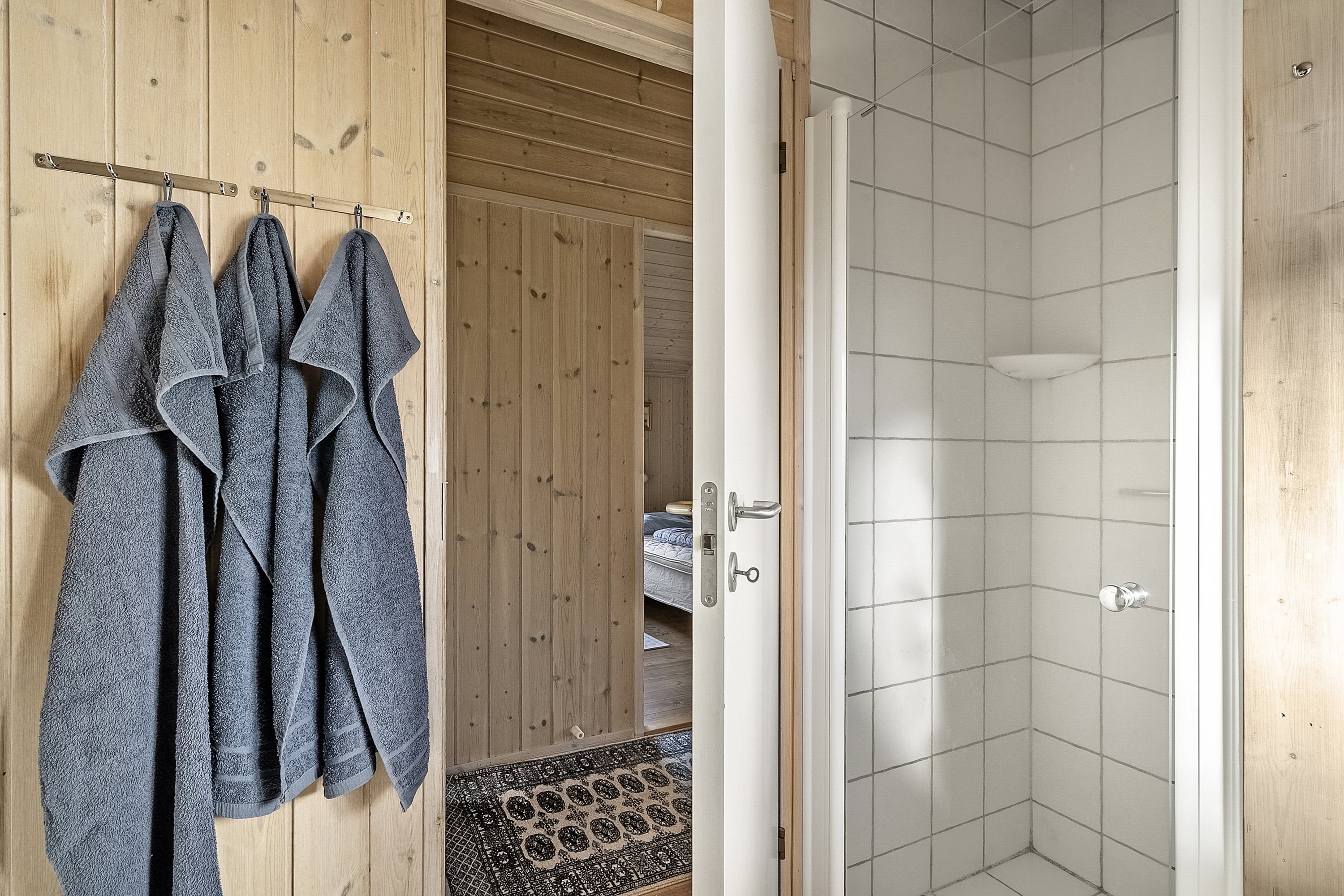 Fremhævet badeværelse billede i fuldskærmstilstand. Billede af Engagervej 89, Dyngby Strand, 8300 Odder