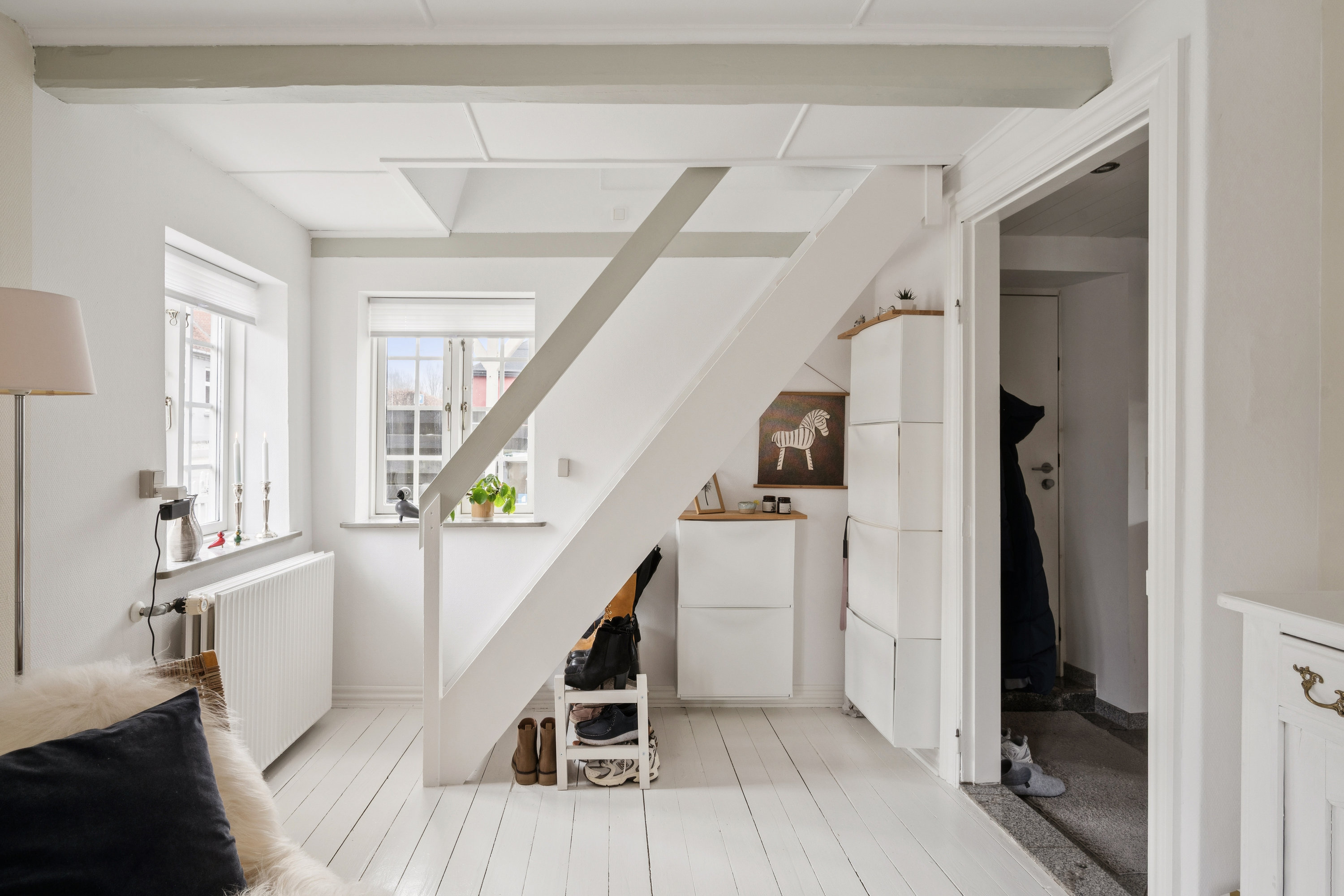 Fremhævet trappe billede i fuldskærmstilstand. Billede af Algade 9, Grundfør, 8382 Hinnerup