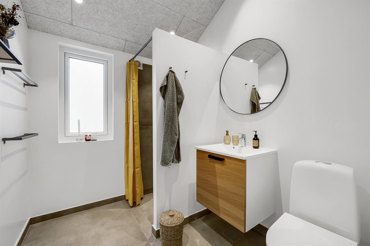 Fremhævet  billede i fuldskærmstilstand. Billede af Strandvejen 138B, Vejlby, 7673 Harboøre