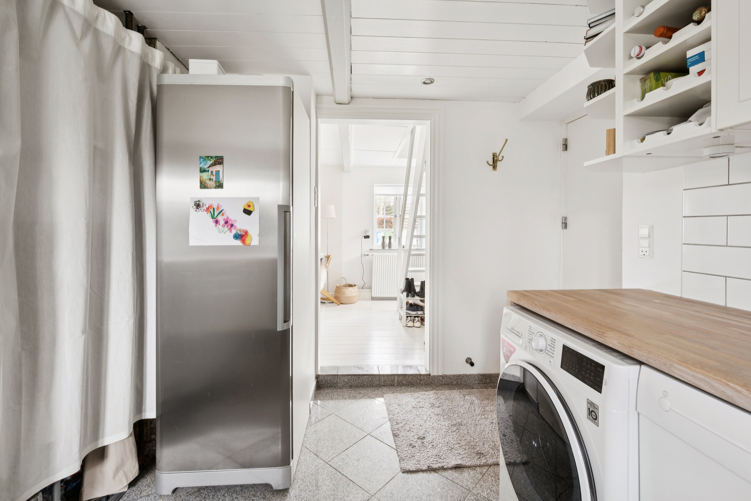 Fremhævet køkken billede i fuldskærmstilstand. Billede af Algade 9, Grundfør, 8382 Hinnerup