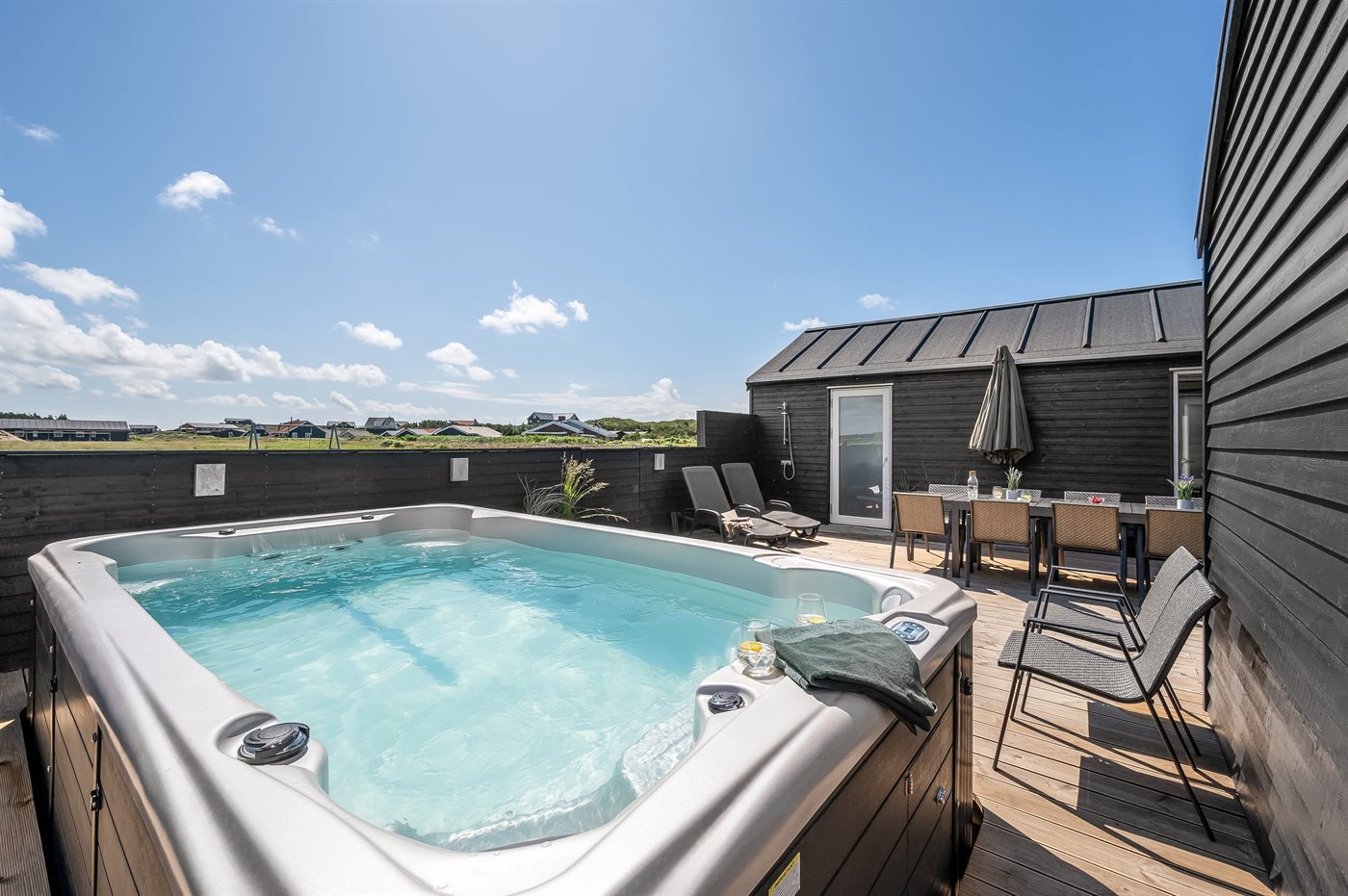 Fremhævet  billede i fuldskærmstilstand. Billede af Strandvejen 138B, Vejlby, 7673 Harboøre