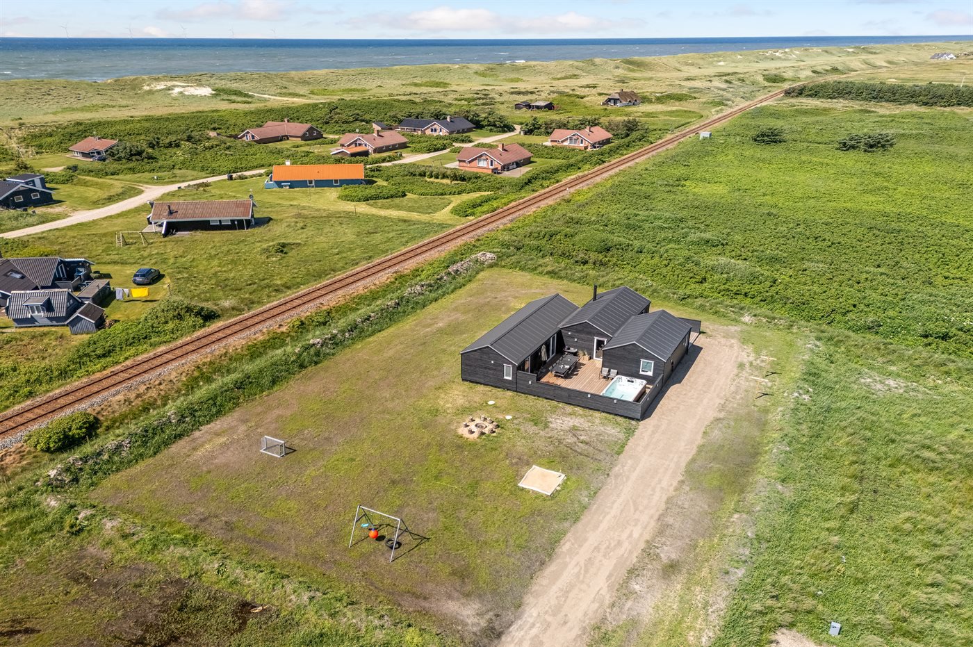 Fremhævet  billede i fuldskærmstilstand. Billede af Strandvejen 138B, Vejlby, 7673 Harboøre