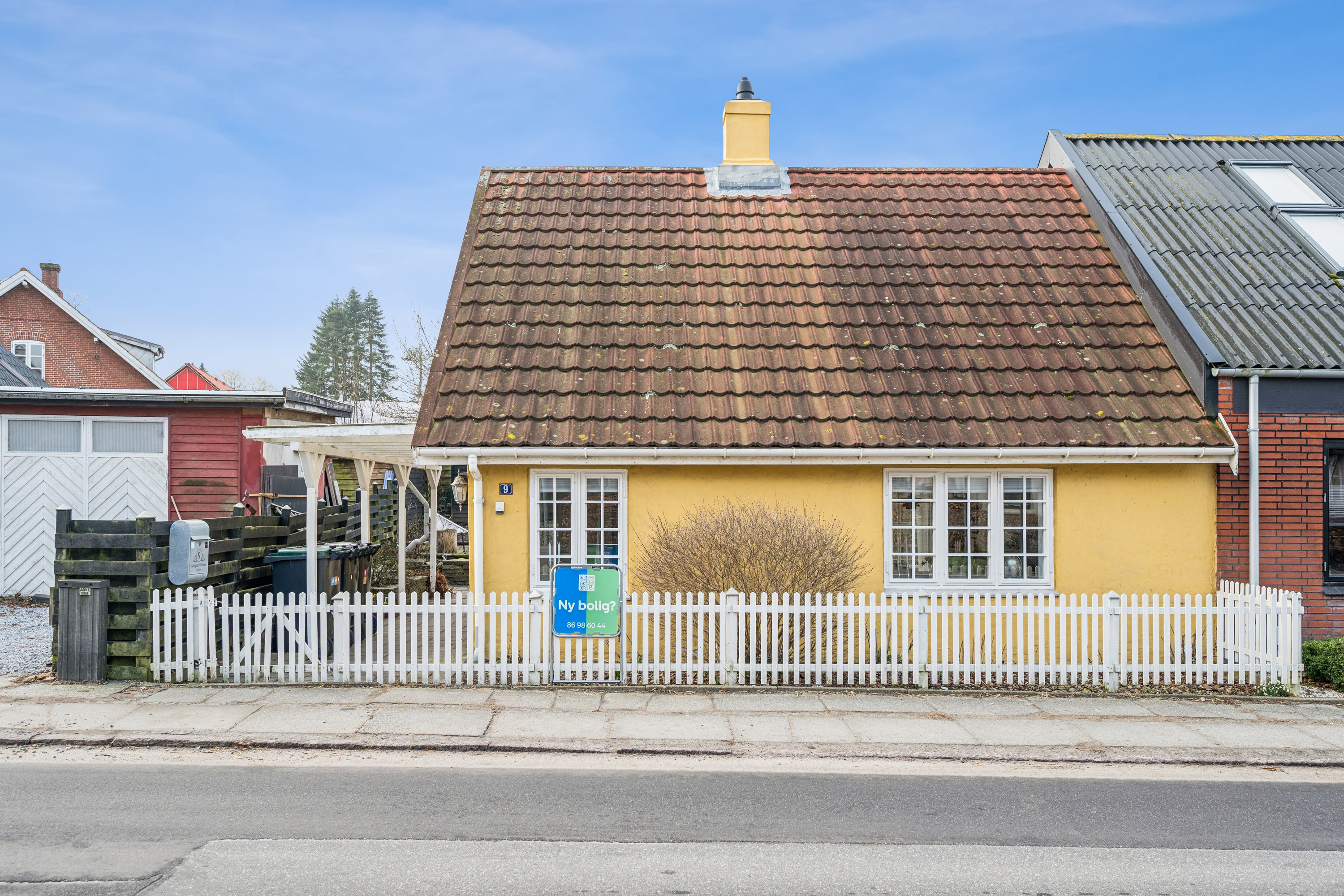 Fremhævet andet billede i fuldskærmstilstand. Billede af Algade 9, Grundfør, 8382 Hinnerup