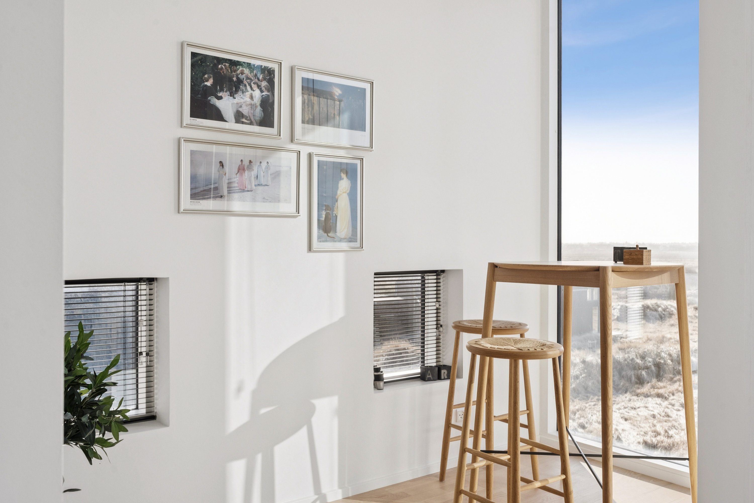 Fremhævet stue billede i fuldskærmstilstand. Billede af Strandklit 152, 9990 Skagen