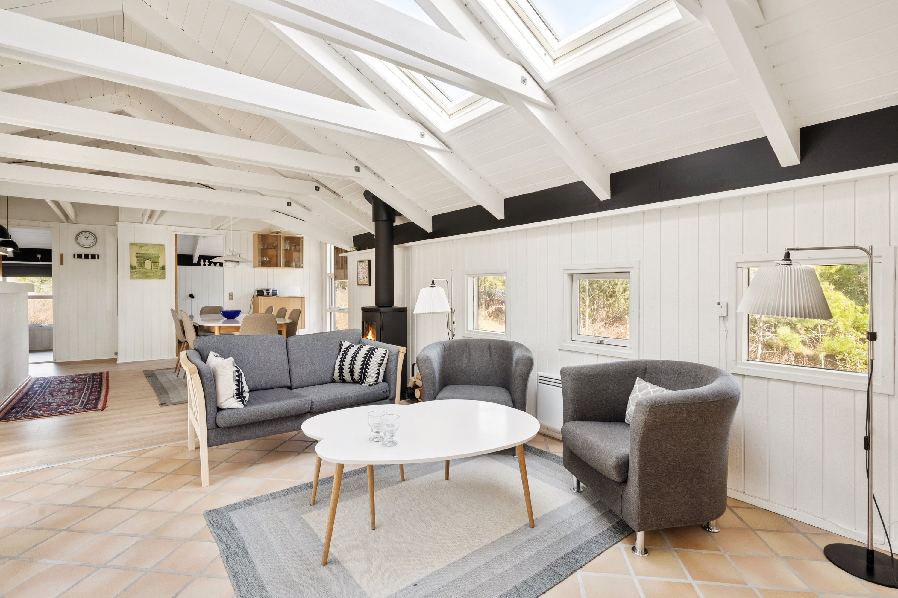 Fremhævet stue billede i fuldskærmstilstand. Billede af Elvervej 58, Napstjert, 9982 Ålbæk