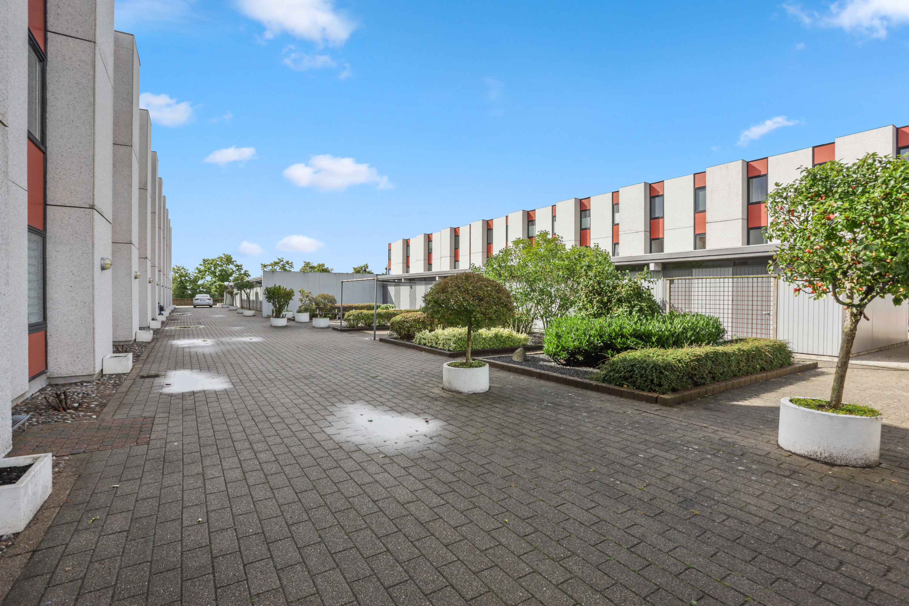 Fremhævet  billede i fuldskærmstilstand. Billede af Juelsparken 42, st.. th., Gug, 9210 Aalborg SØ