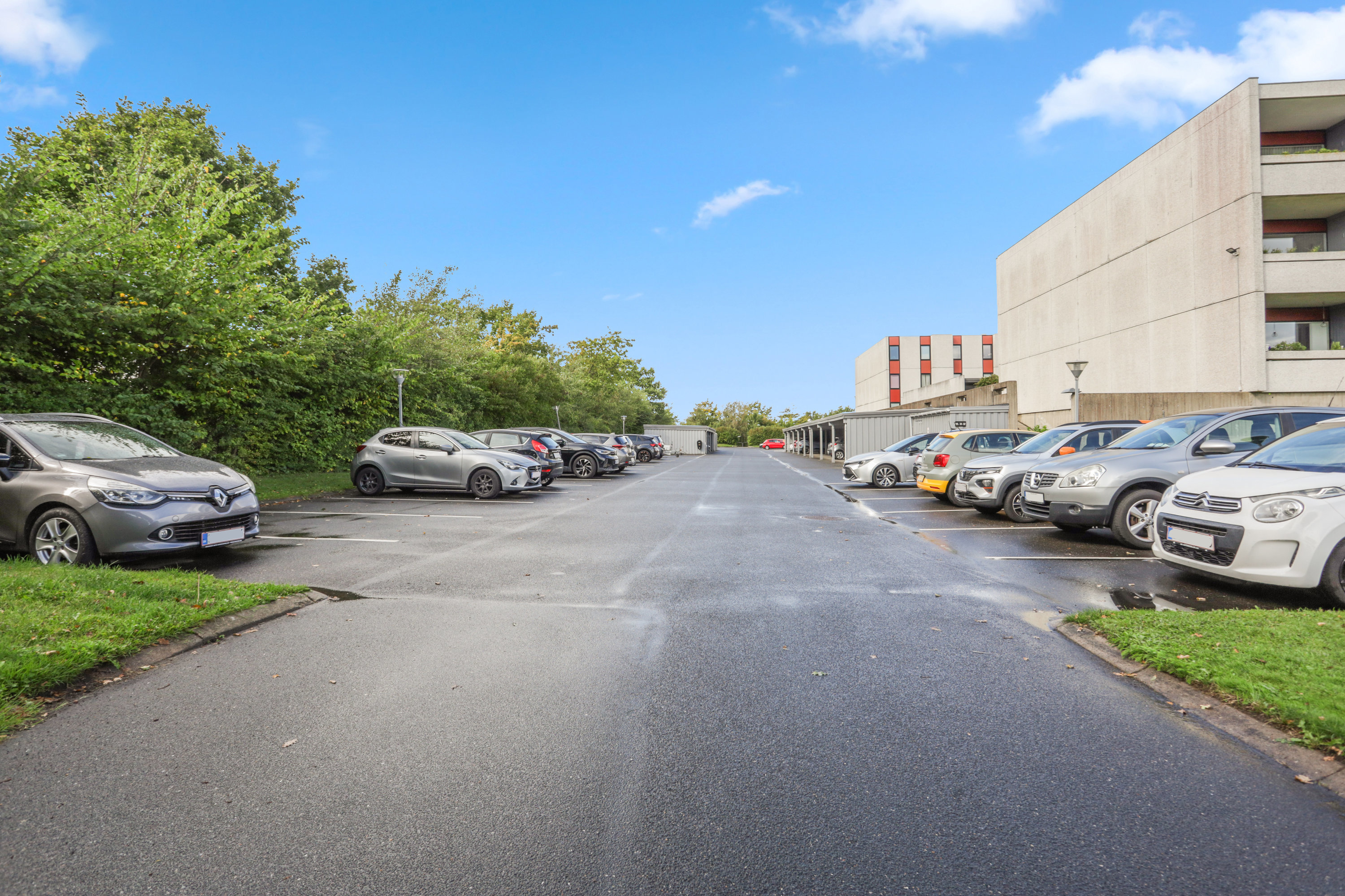 Fremhævet  billede i fuldskærmstilstand. Billede af Juelsparken 42, st.. th., Gug, 9210 Aalborg SØ