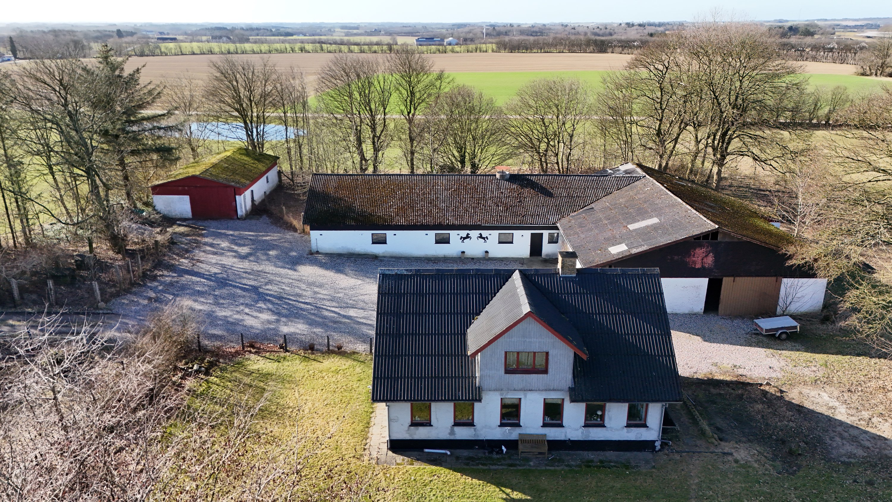 Fremhævet drone billede i fuldskærmstilstand. Billede af Ll Gandrupgårdsvej 4, Gandrup, 9510 Arden