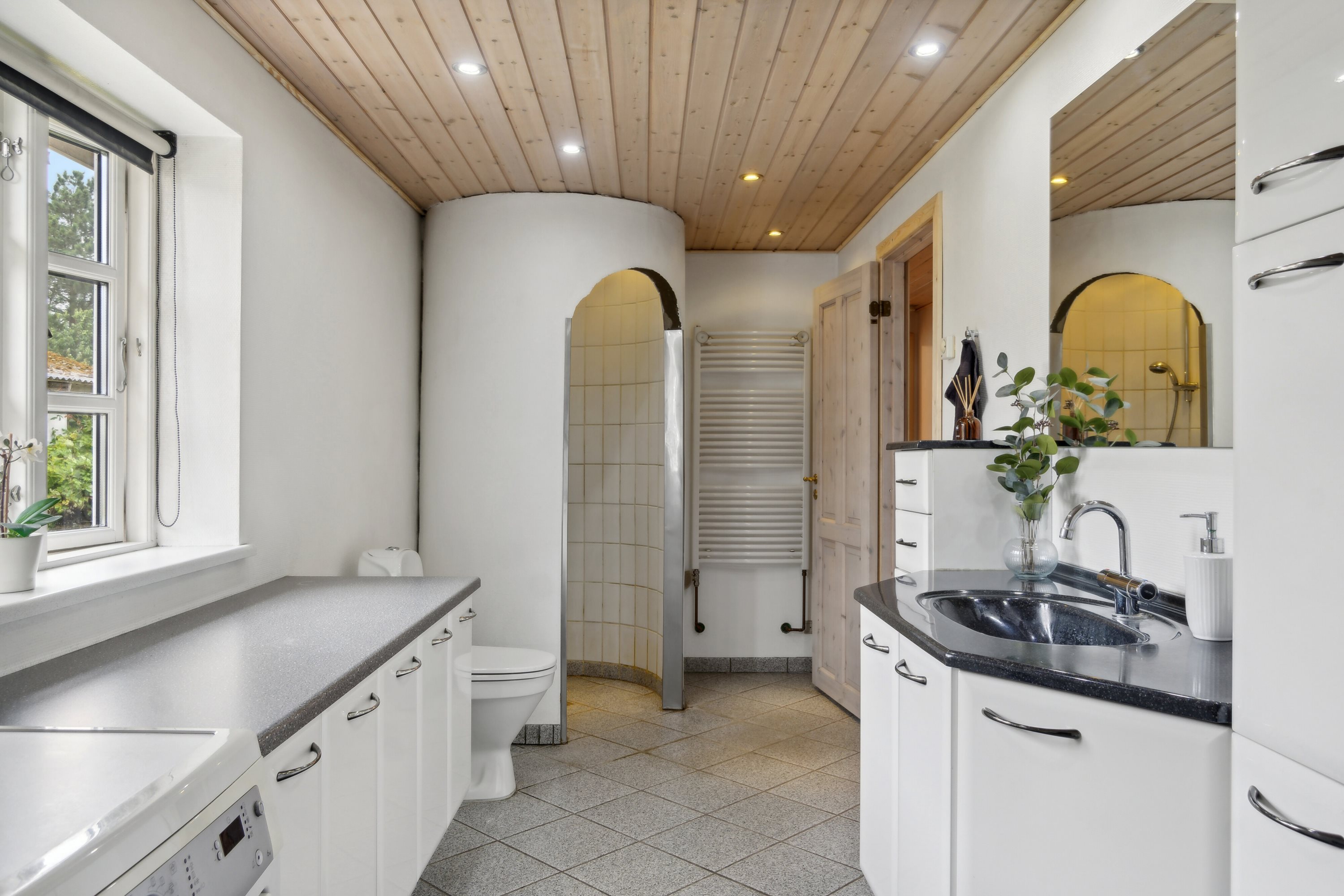 Fremhævet køkken billede i fuldskærmstilstand. Billede af Lærkevej 34, Ellinge Lyng, 4560 Vig