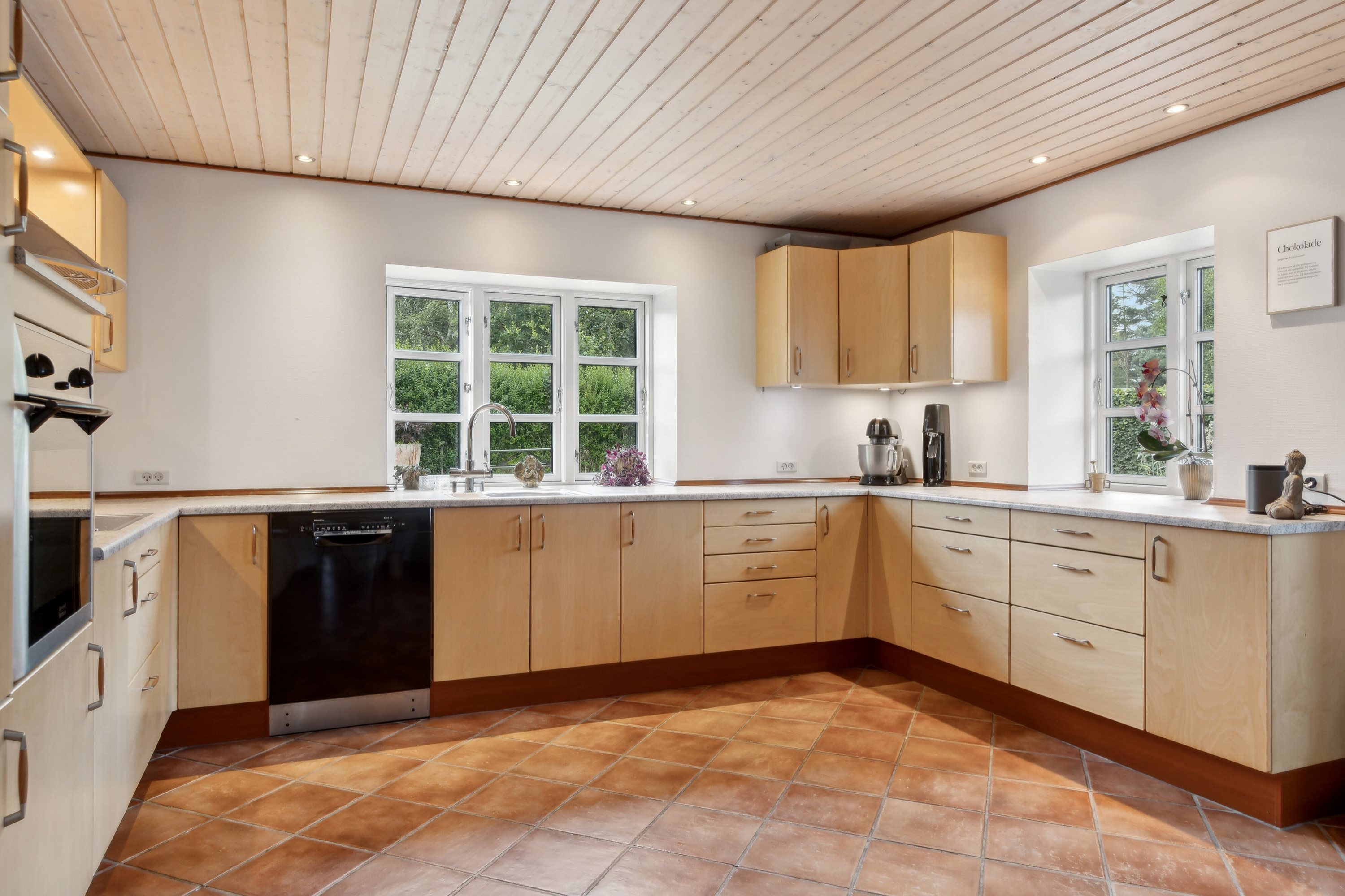 Fremhævet køkken billede i fuldskærmstilstand. Billede af Lærkevej 34, Ellinge Lyng, 4560 Vig