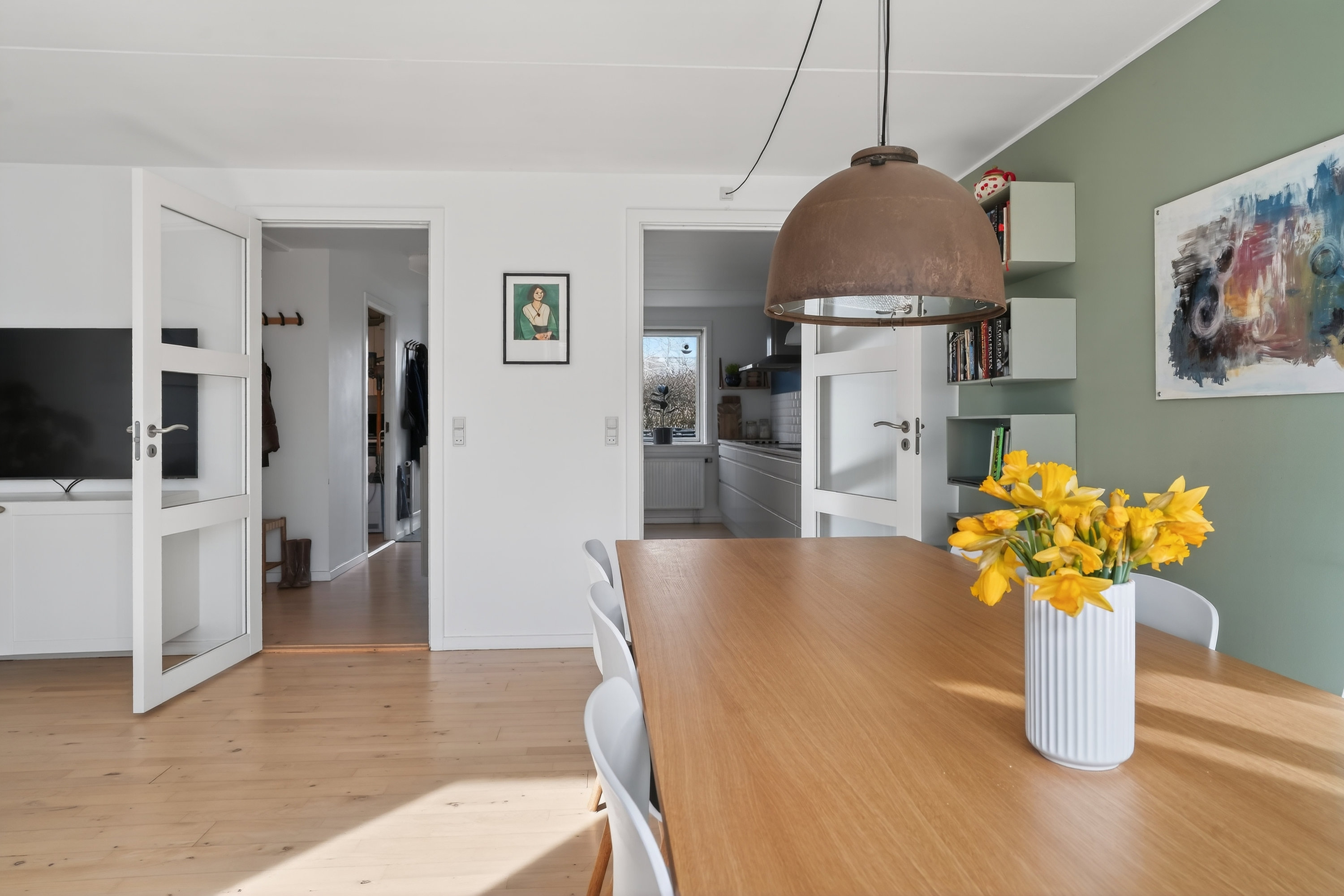 Fremhævet spisestue billede i fuldskærmstilstand. Billede af Skyttemosen 1, 3450 Allerød