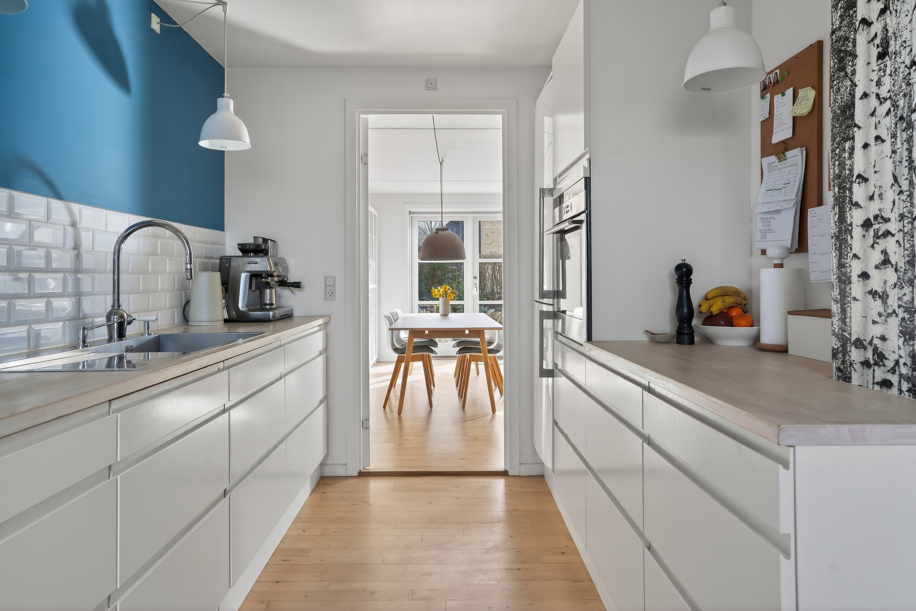 Fremhævet køkken billede i fuldskærmstilstand. Billede af Skyttemosen 1, 3450 Allerød