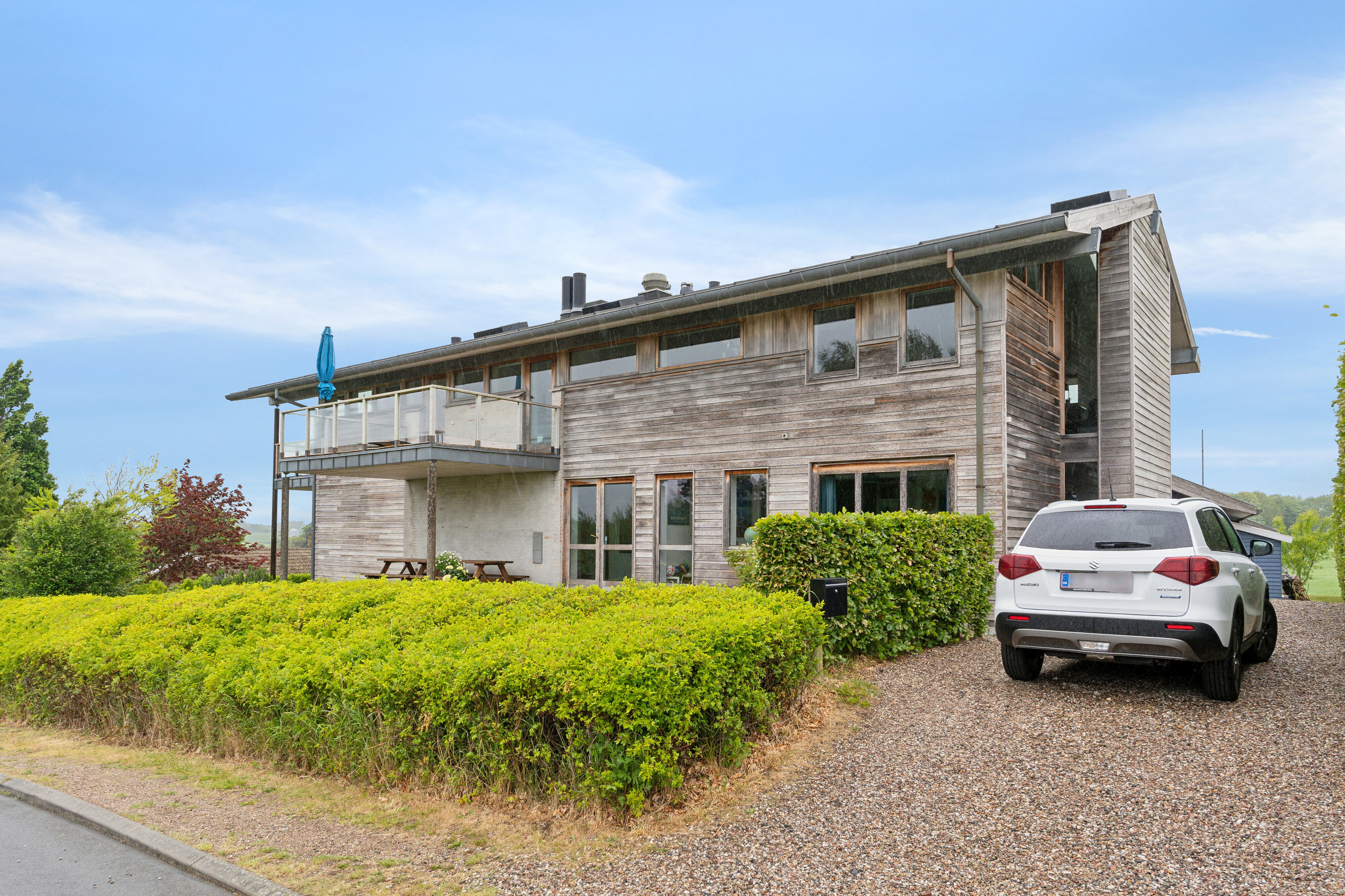 Fremhævet set fra vejen billede i fuldskærmstilstand. Billede af Rosevej 15, Ballen, 5762 Vester Skerninge