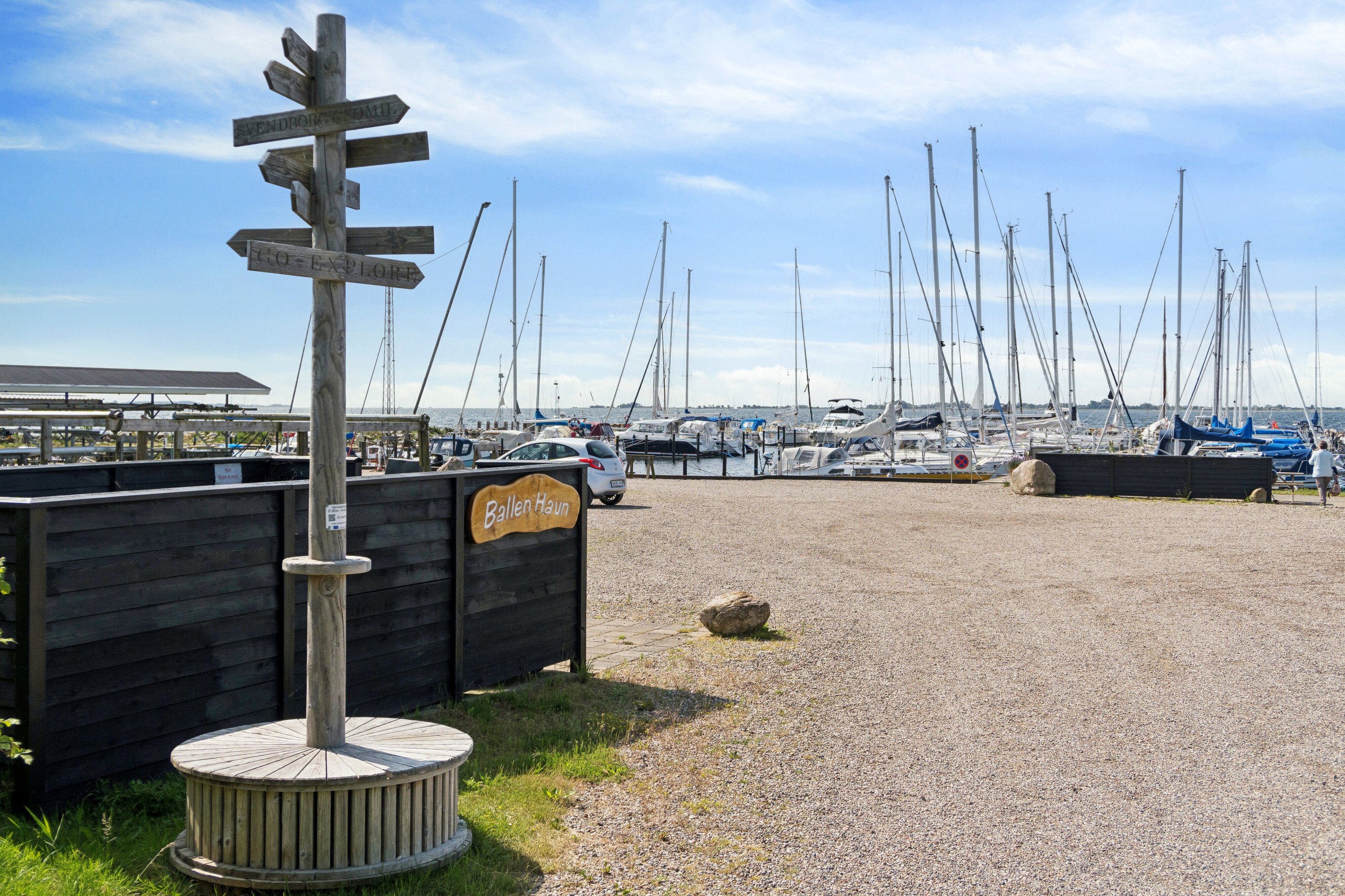 Fremhævet udendørs billede i fuldskærmstilstand. Billede af Rosevej 15, Ballen, 5762 Vester Skerninge