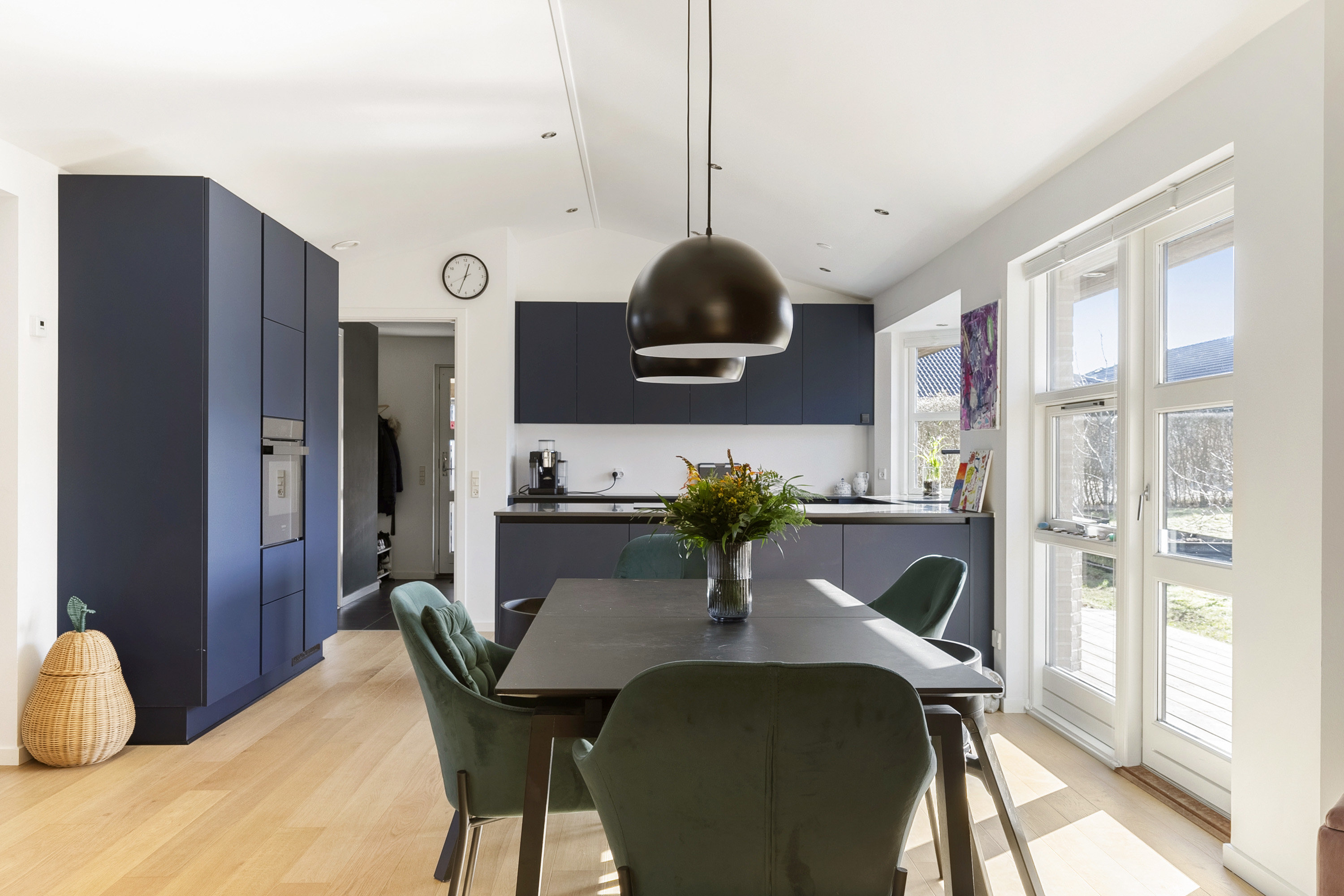 Fremhævet spisekøkken billede i fuldskærmstilstand. Billede af Elgårdsmindelunden 129, 8362 Hørning