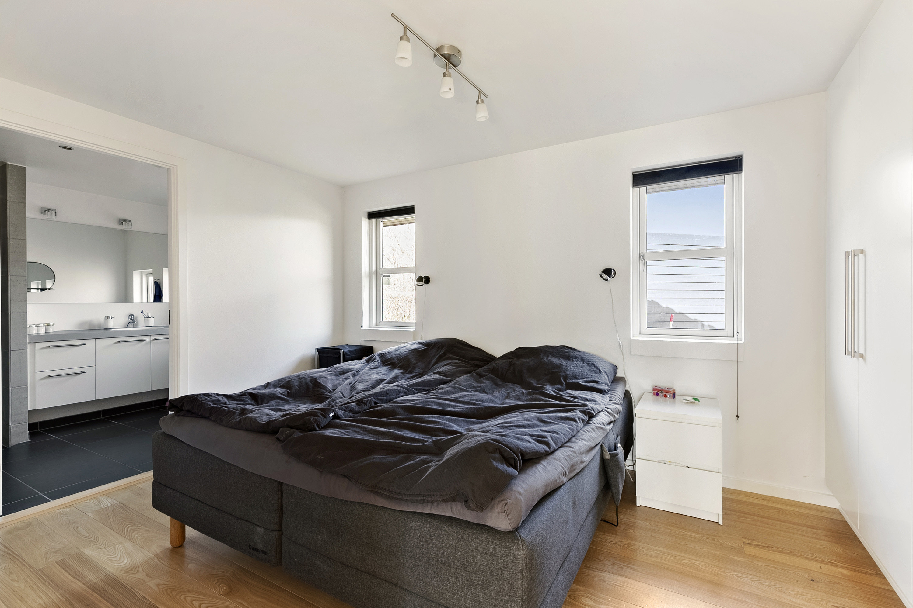 Fremhævet soveværelse billede i fuldskærmstilstand. Billede af Elgårdsmindelunden 129, 8362 Hørning