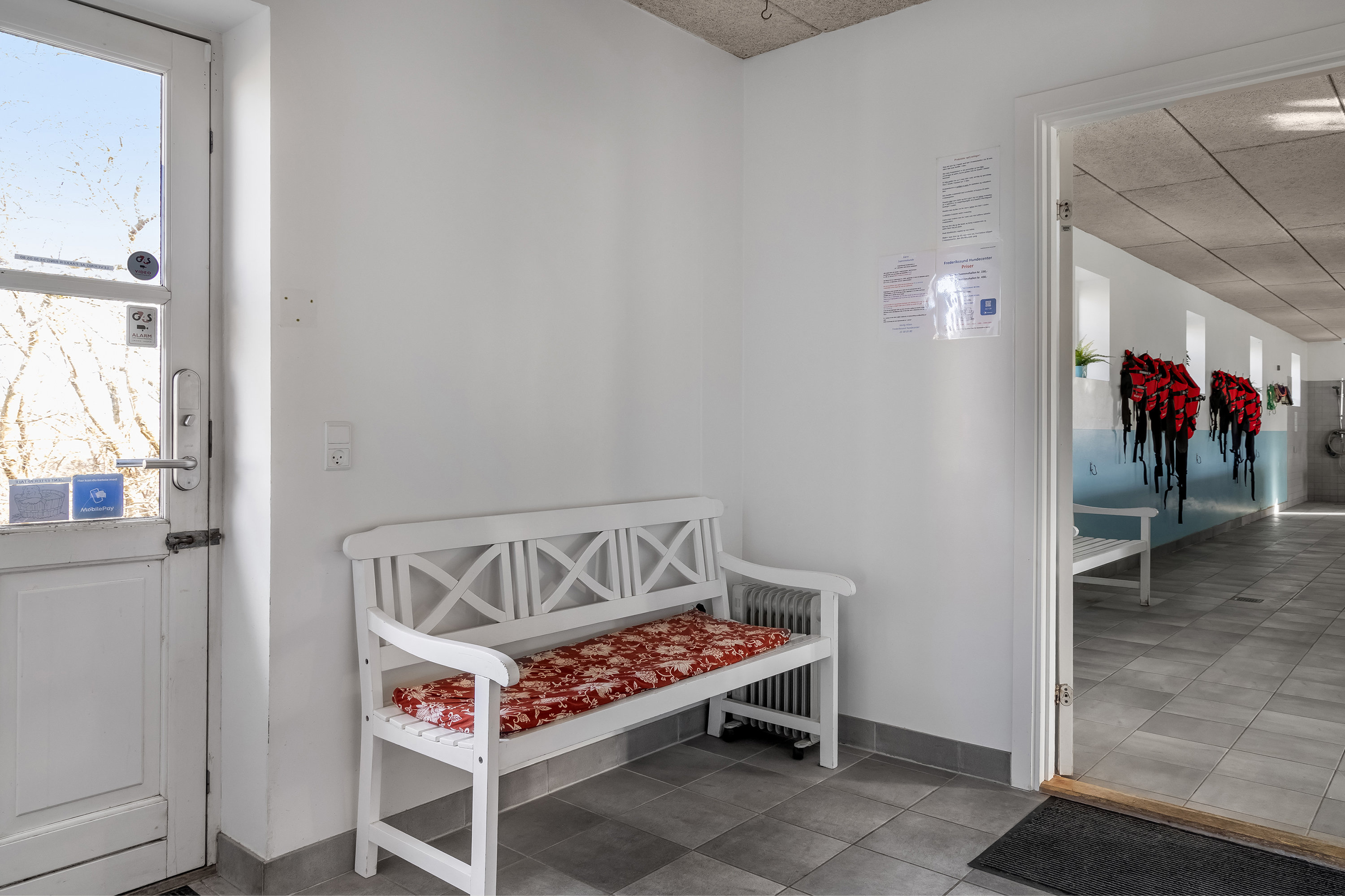 Fremhævet entré billede i fuldskærmstilstand. Billede af Sigerslevvestervej 18, 3600 Frederikssund