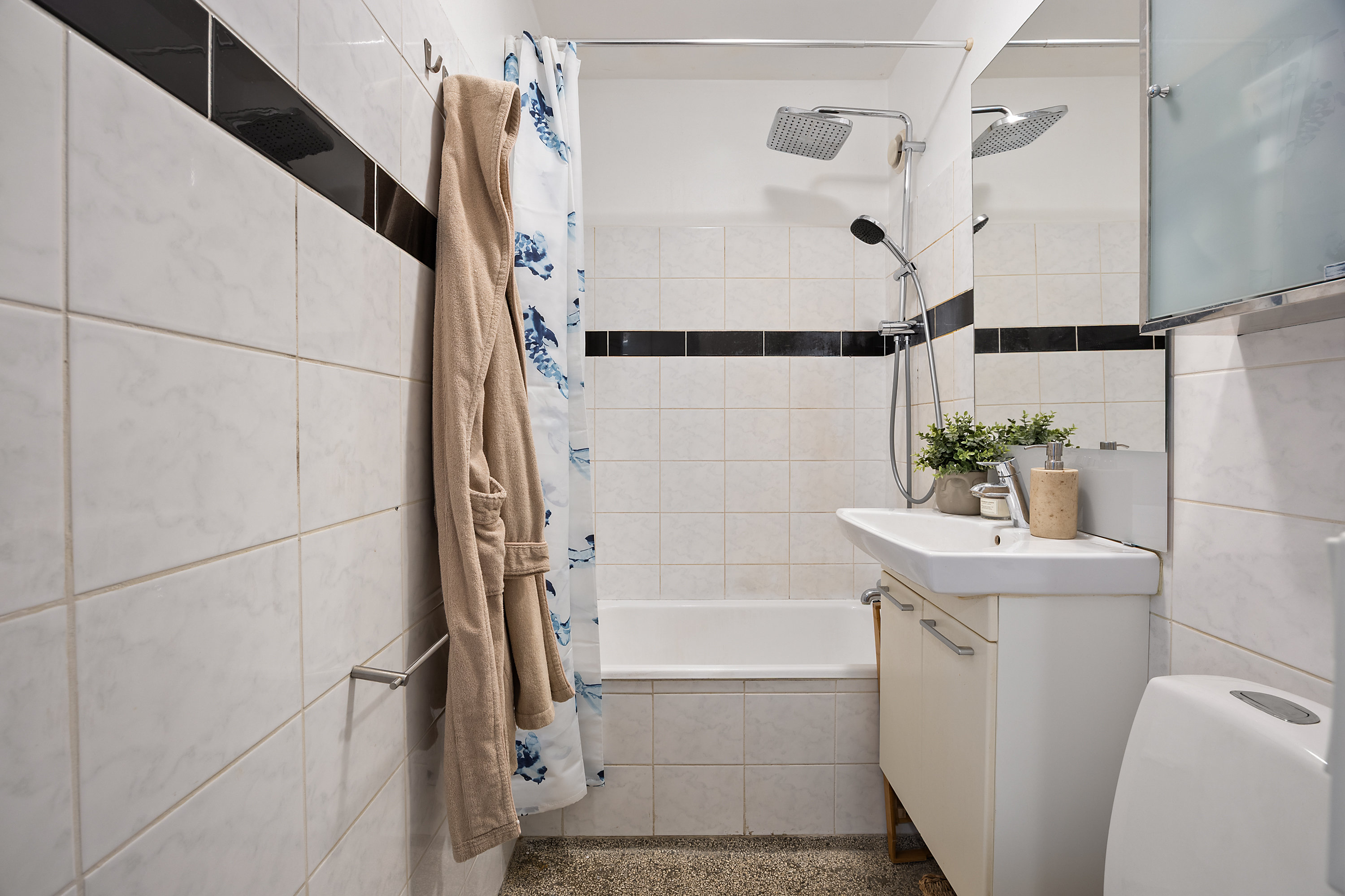 Fremhævet badeværelse billede i fuldskærmstilstand. Billede af Matthæusgade 48B, 1. 110., 1666 København V