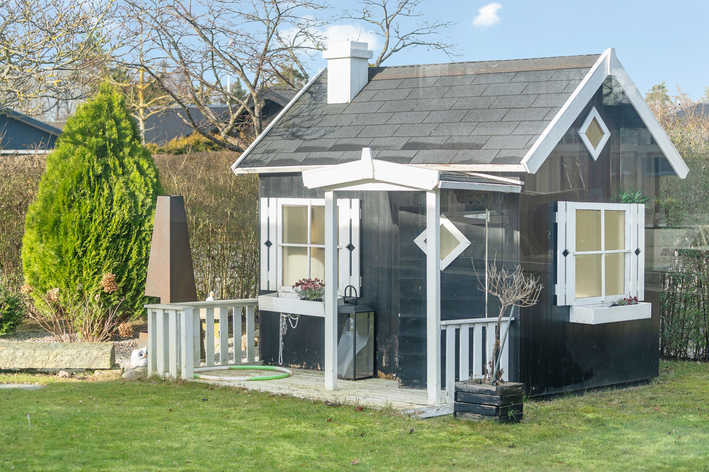 Fremhævet have billede i fuldskærmstilstand. Billede af Vårbuen 62, 2750 Ballerup