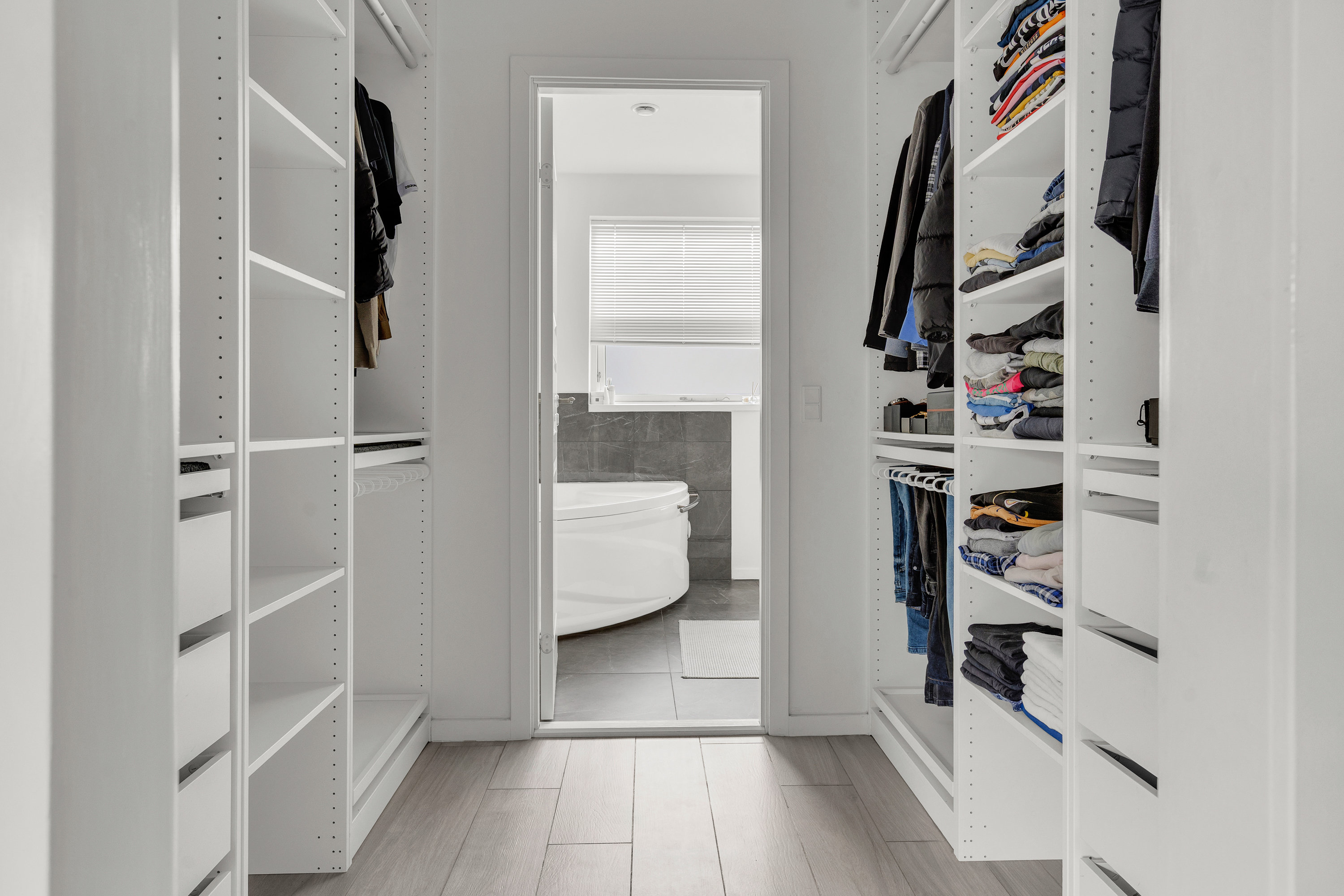 Fremhævet andet billede i fuldskærmstilstand. Billede af Vårbuen 62, 2750 Ballerup