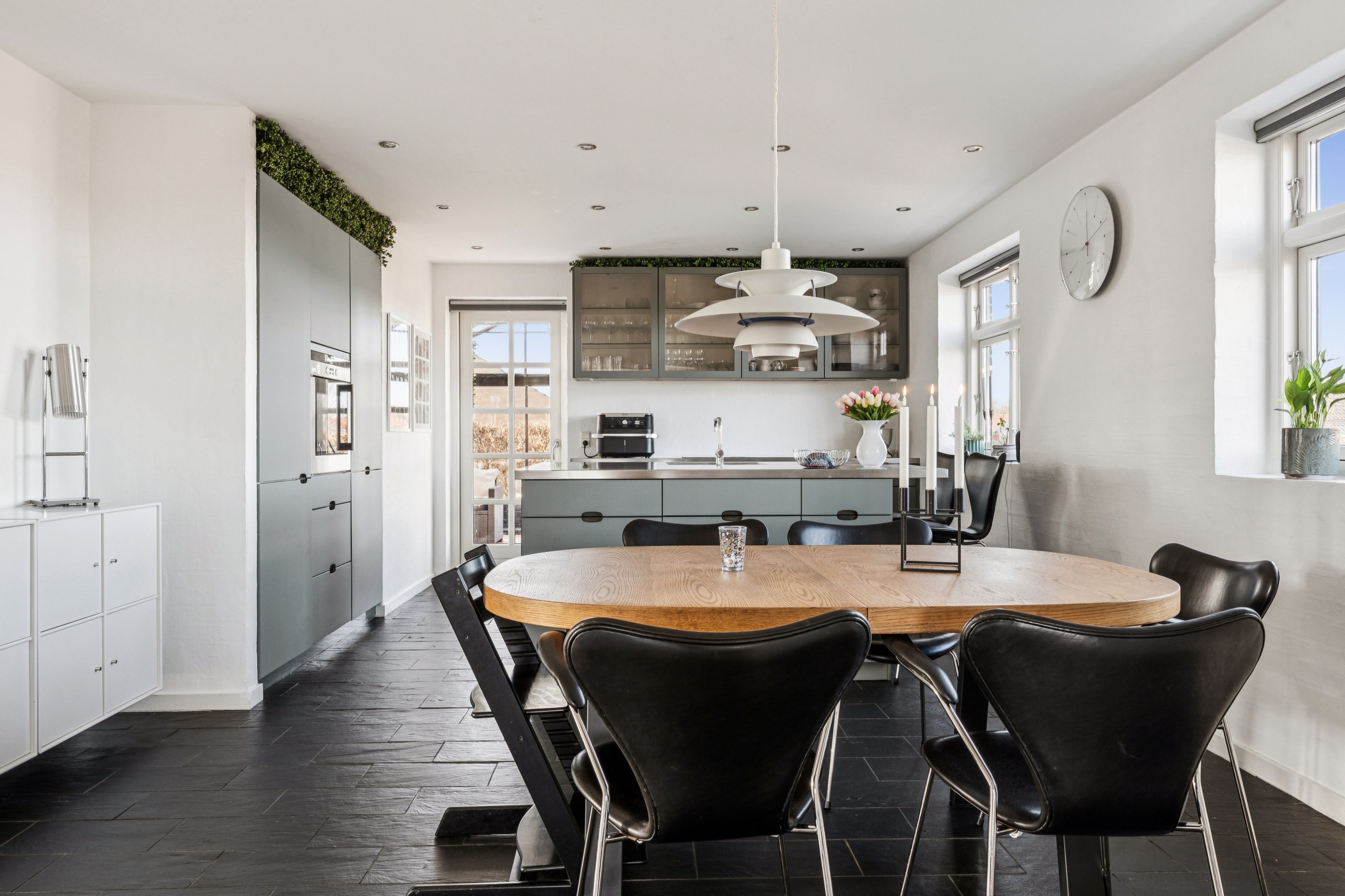 Fremhævet alrum billede i fuldskærmstilstand. Billede af Fyrtøjet 1, 9240 Nibe