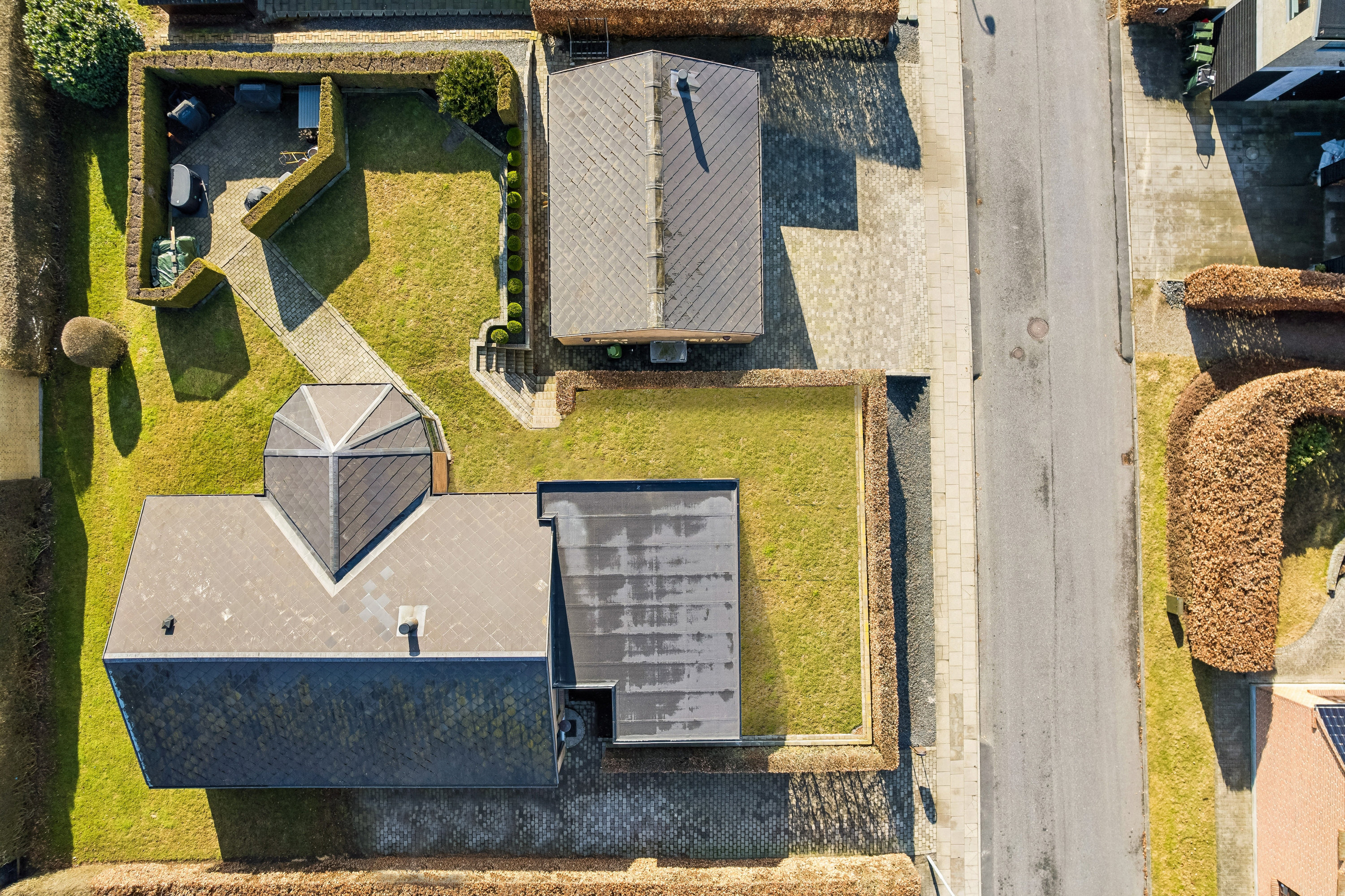 Fremhævet luftfoto billede i fuldskærmstilstand. Billede af Gåsebakken 10, Ugelbølle, 8410 Rønde