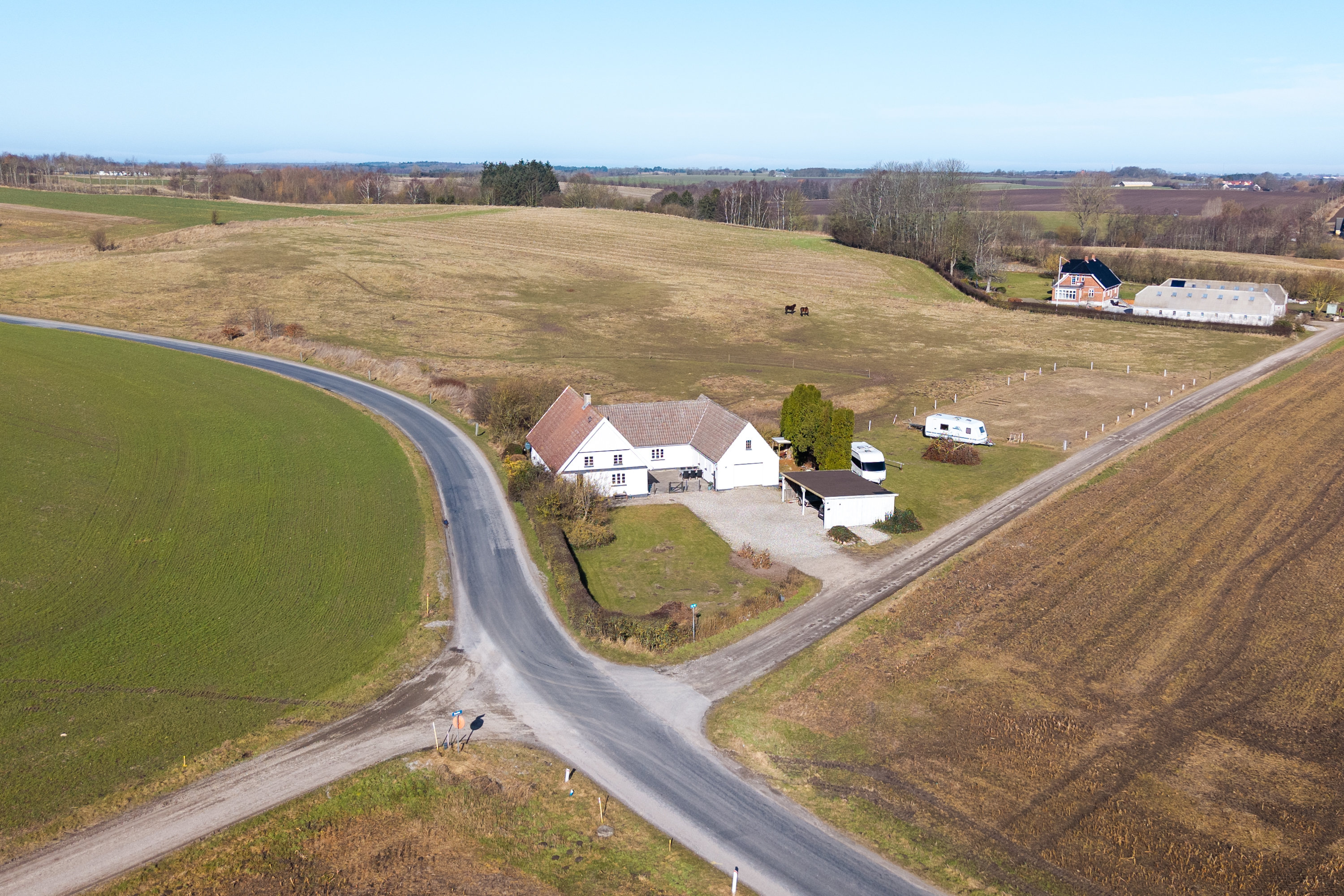 Fremhævet luftfoto billede i fuldskærmstilstand. Billede af Rostrupvej 83, 5471 Søndersø