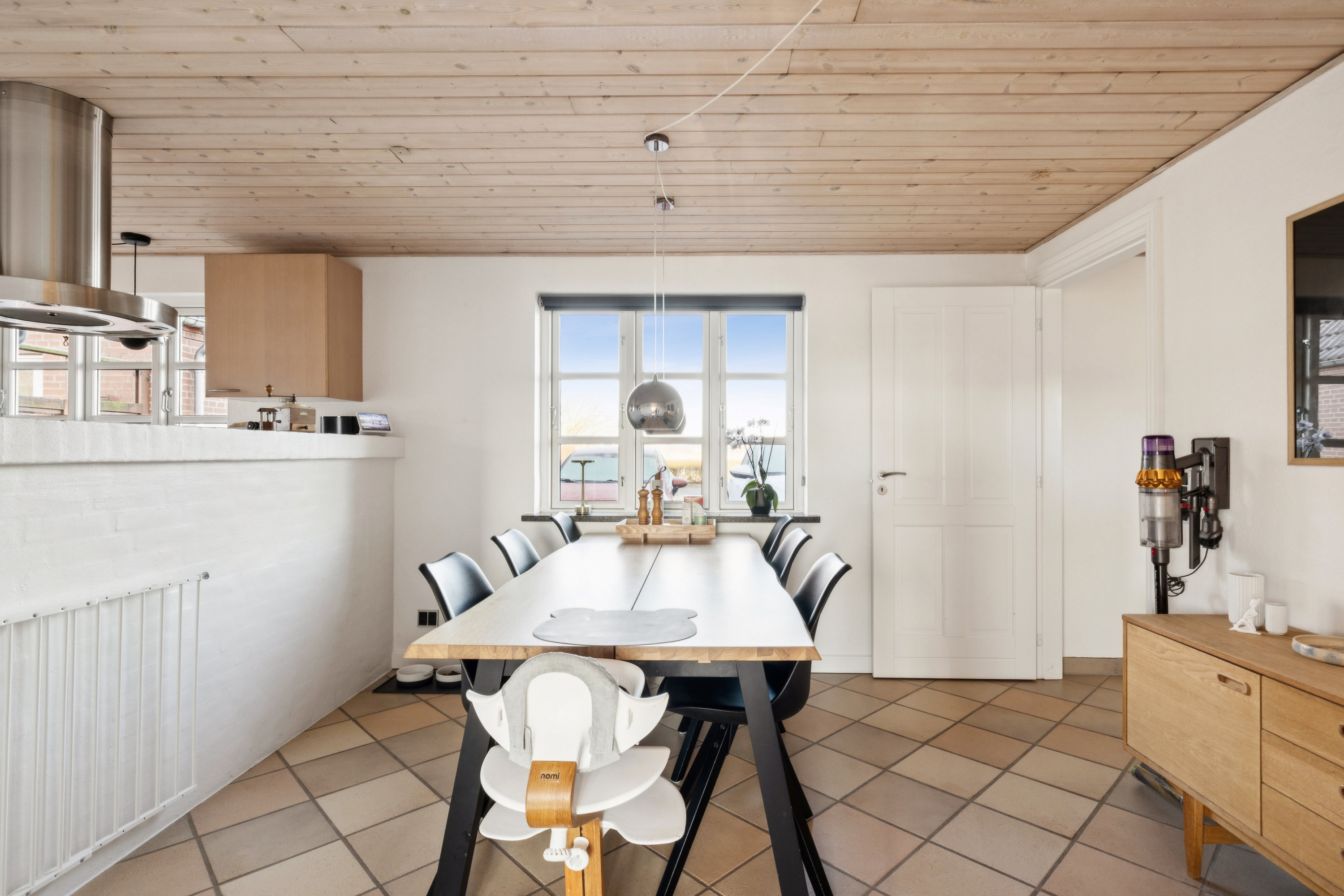 Fremhævet værelse billede i fuldskærmstilstand. Billede af Gammelstrupvej 12, 8831 Løgstrup